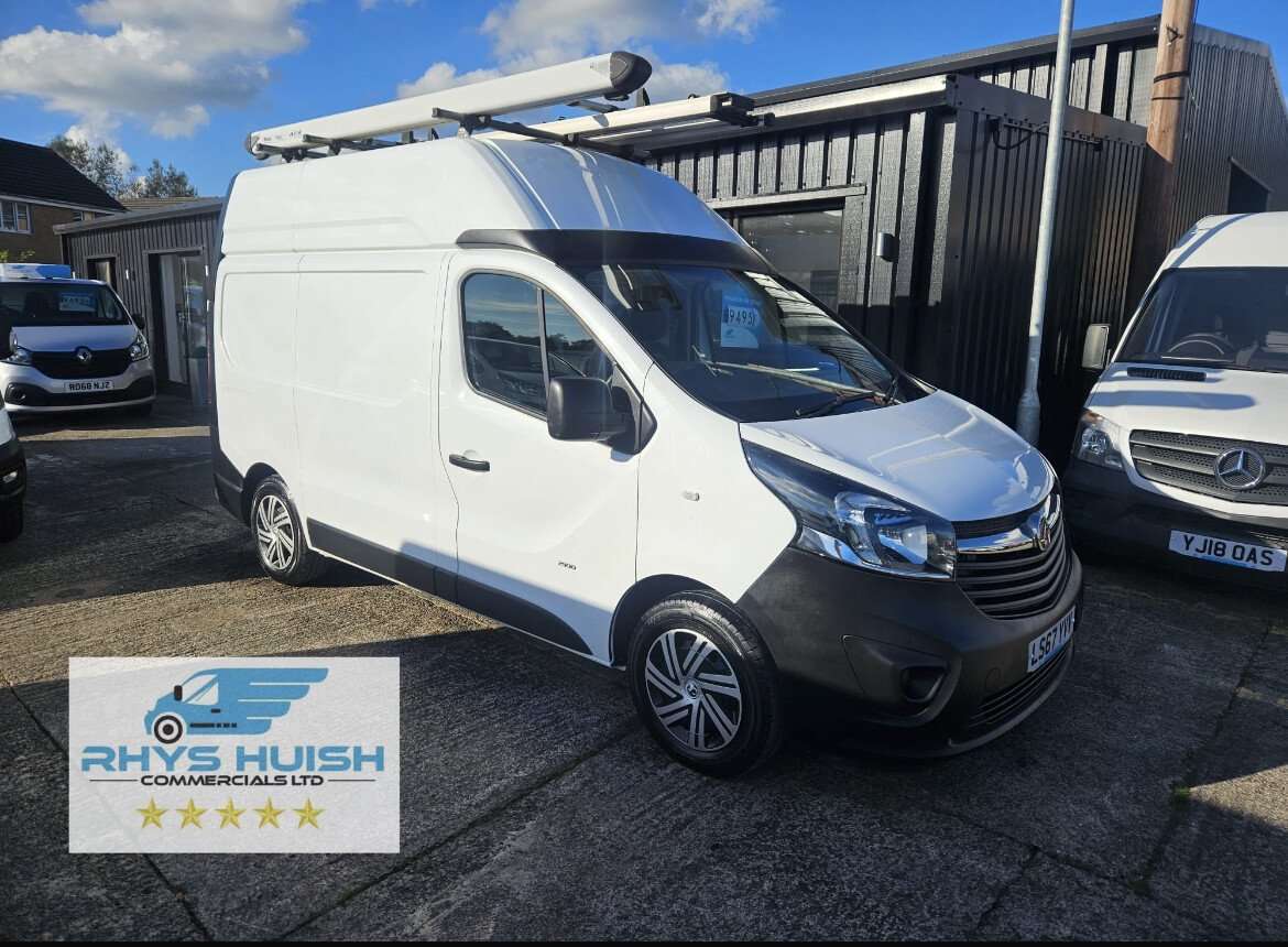 A 2018 VAUXHALL VIVARO L1H2 2900 CDTI BITURBO S/S A 2018 VAUXHALL VIVARO L1H2 2900 CDTI BITURBO S/S