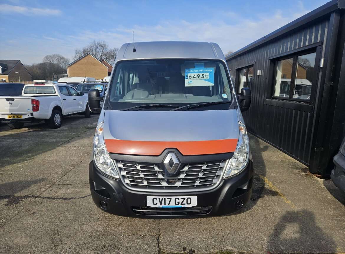 A 2017 RENAULT MASTER MM35 BUSINESS PLUS ENERGY DCI CRC A 2017 RENAULT MASTER MM35 BUSINESS PLUS ENERGY DCI CRC