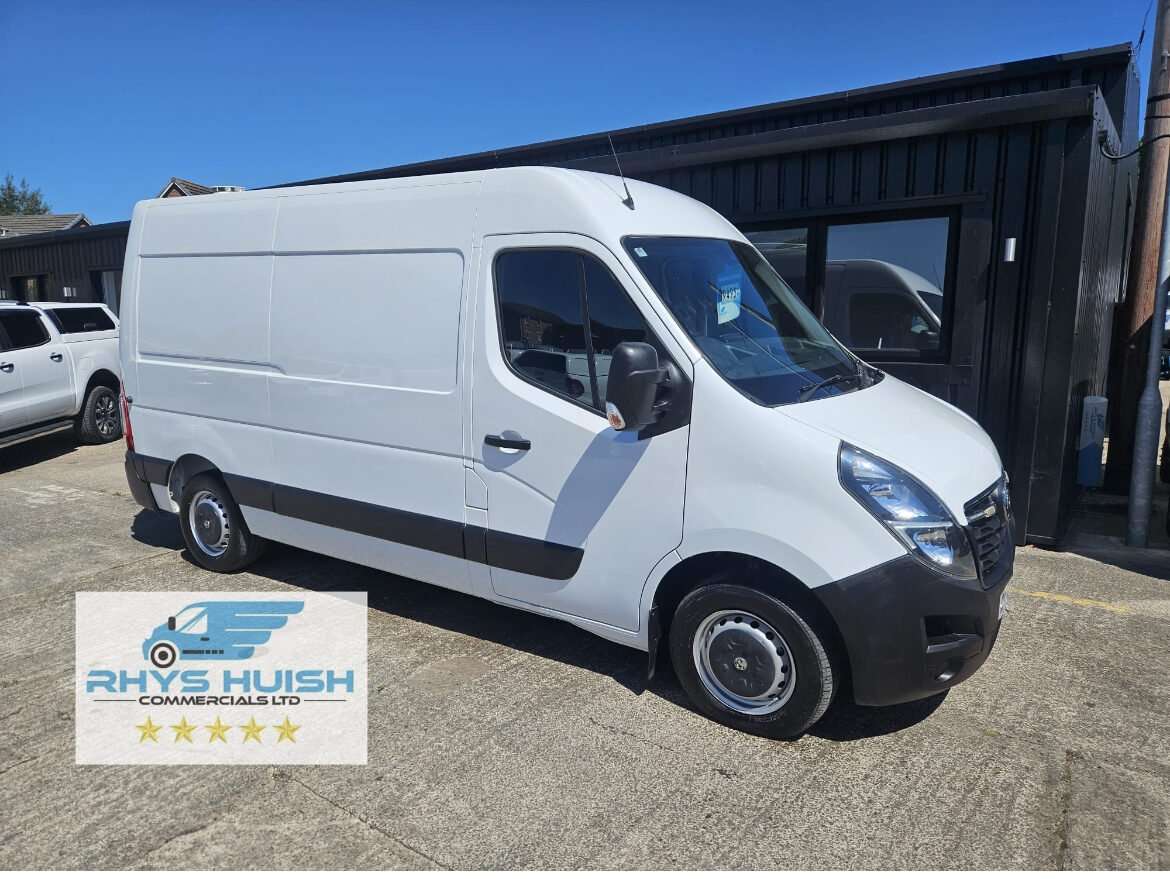 A 2020 VAUXHALL MOVANO L2H2 F3300 A 2020 VAUXHALL MOVANO L2H2 F3300