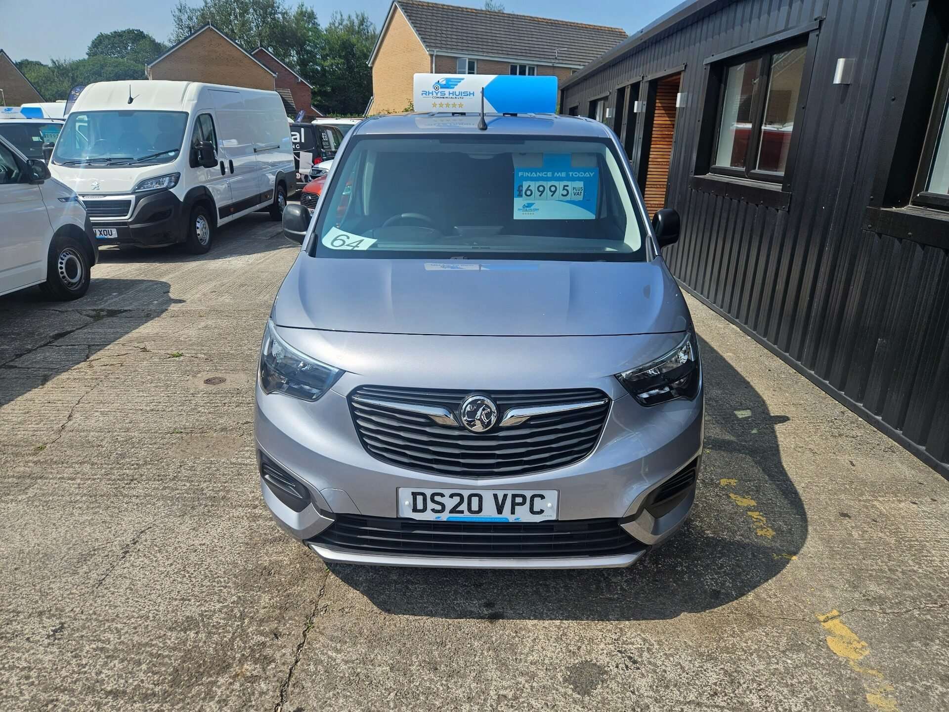 A 2020 VAUXHALL COMBO L1H1 2300 SPORTIVE S/S A 2020 VAUXHALL COMBO L1H1 2300 SPORTIVE S/S