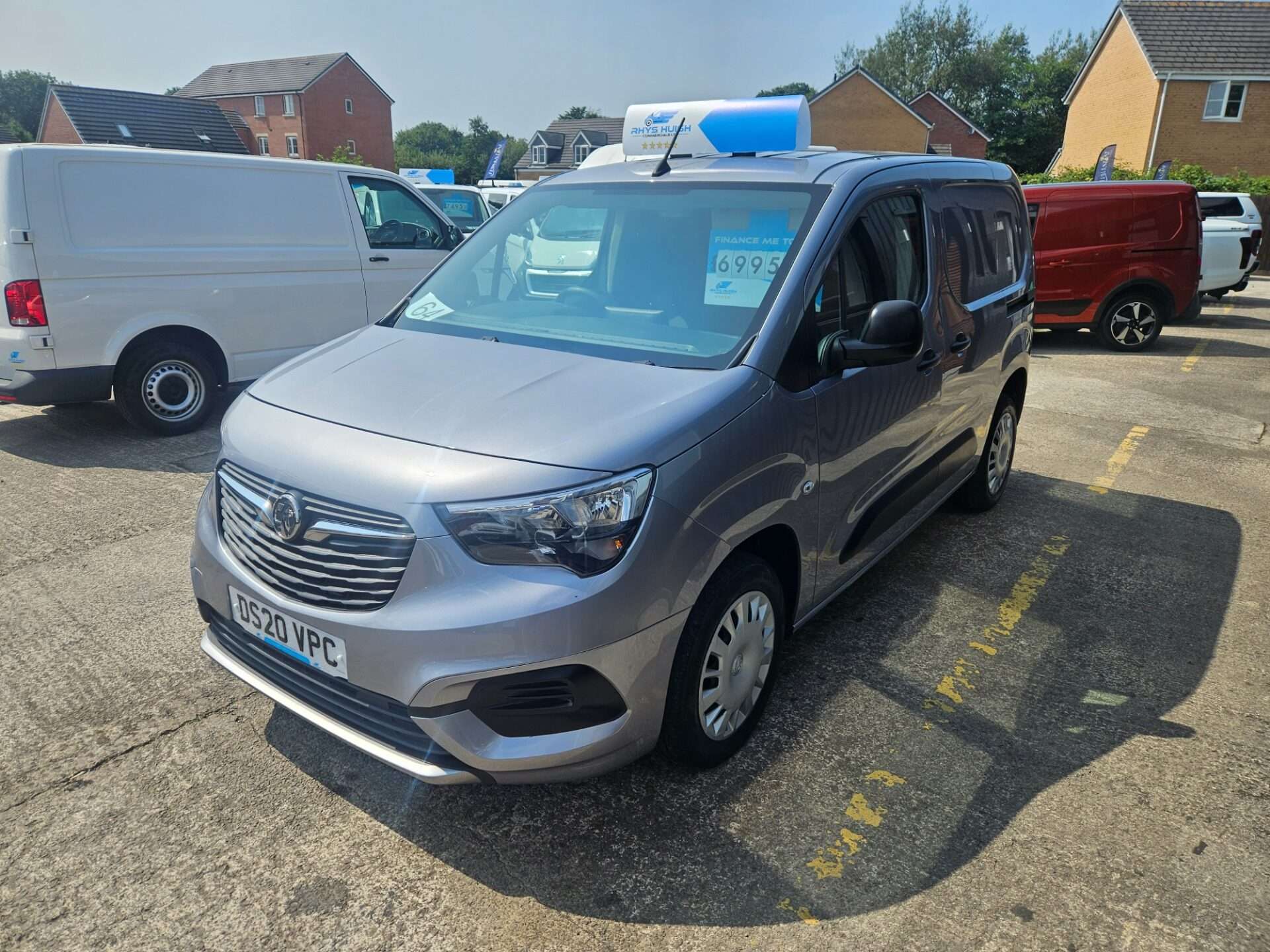 A 2020 VAUXHALL COMBO L1H1 2300 SPORTIVE S/S A 2020 VAUXHALL COMBO L1H1 2300 SPORTIVE S/S