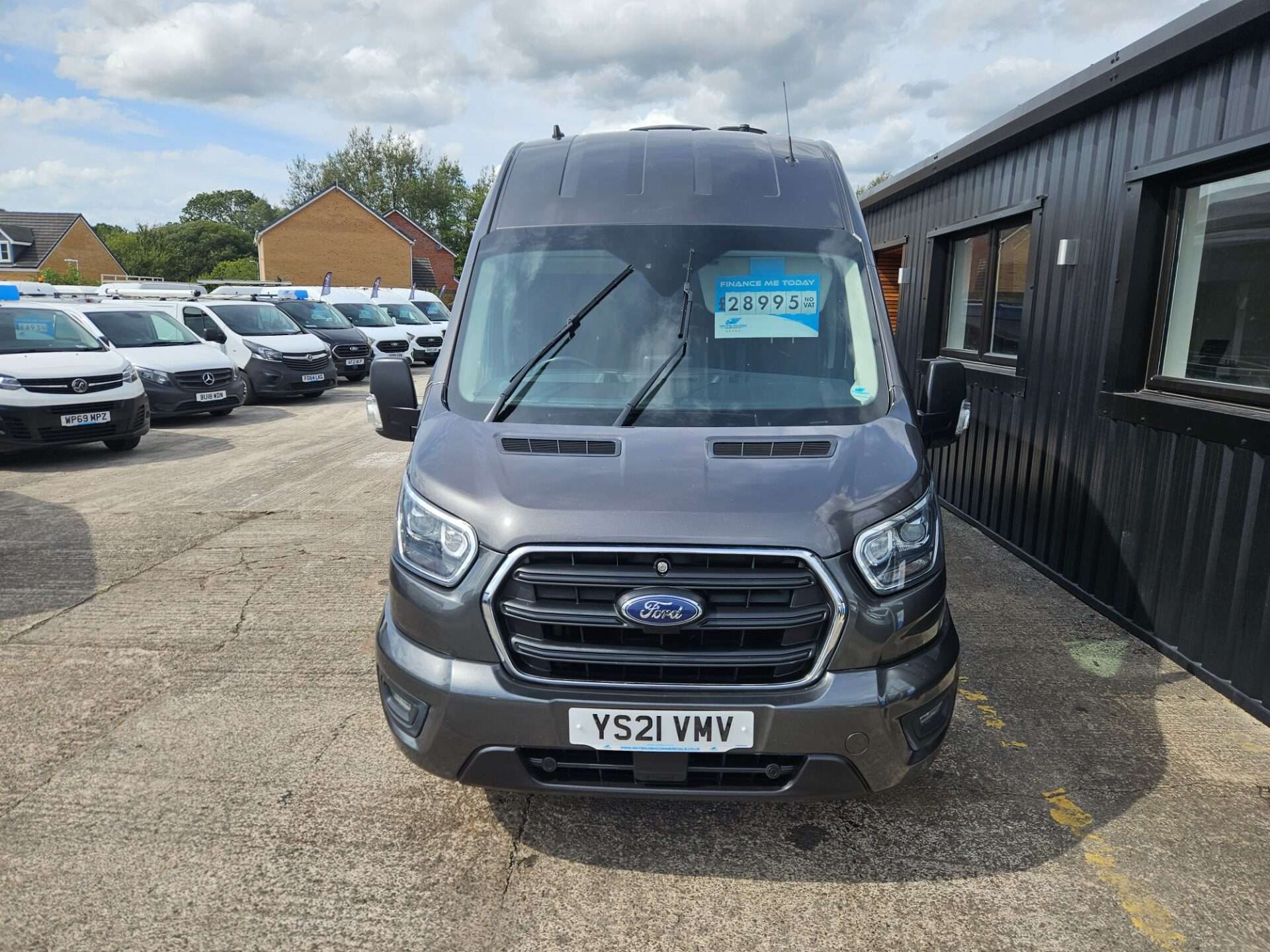 A 2021 FORD TRANSIT 350 LIMITED P/V ECOBLUE A 2021 FORD TRANSIT 350 LIMITED P/V ECOBLUE