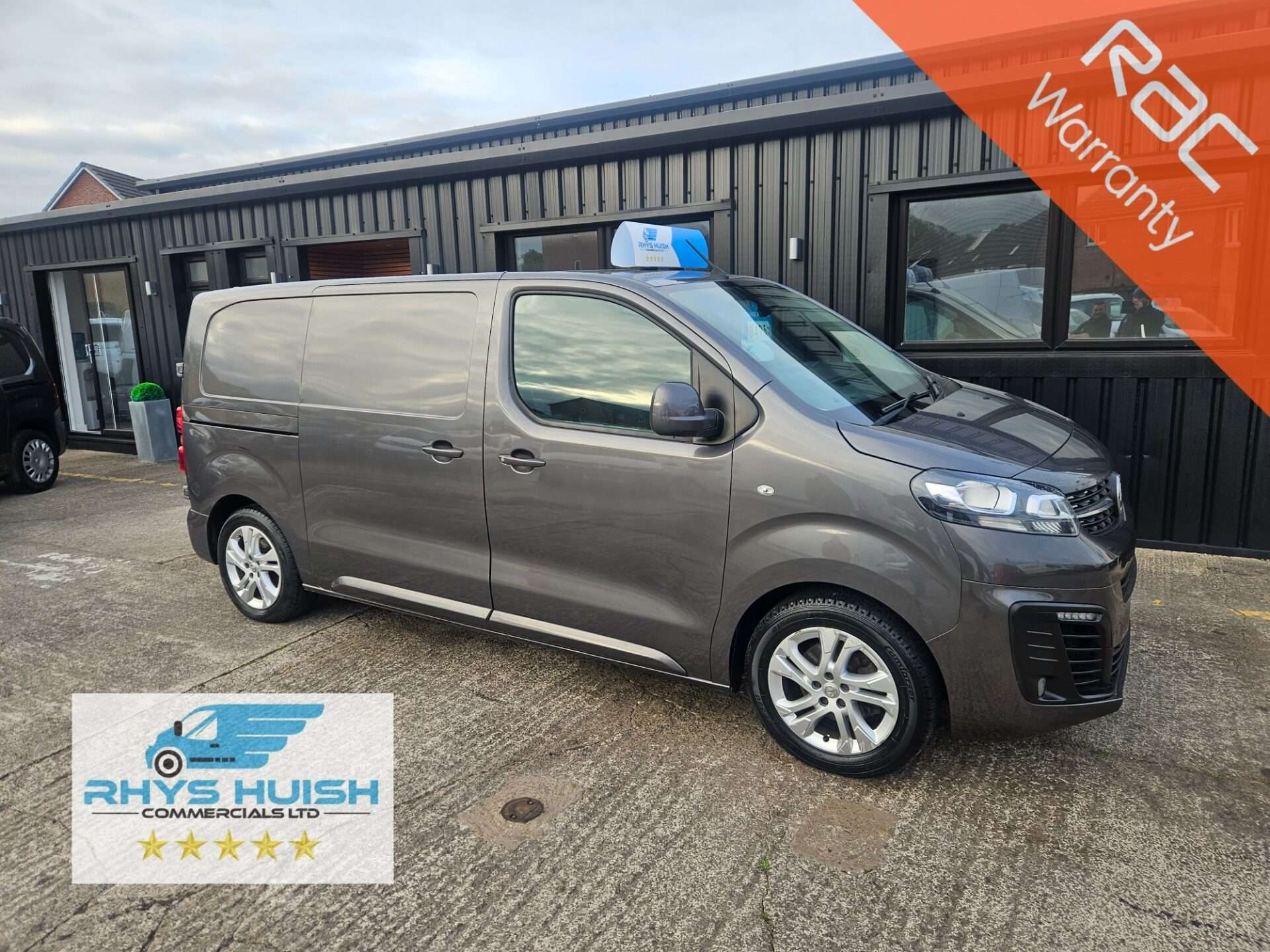 A 2020 VAUXHALL VIVARO L1H1 2700 SPORTIVE S/S A 2020 VAUXHALL VIVARO L1H1 2700 SPORTIVE S/S