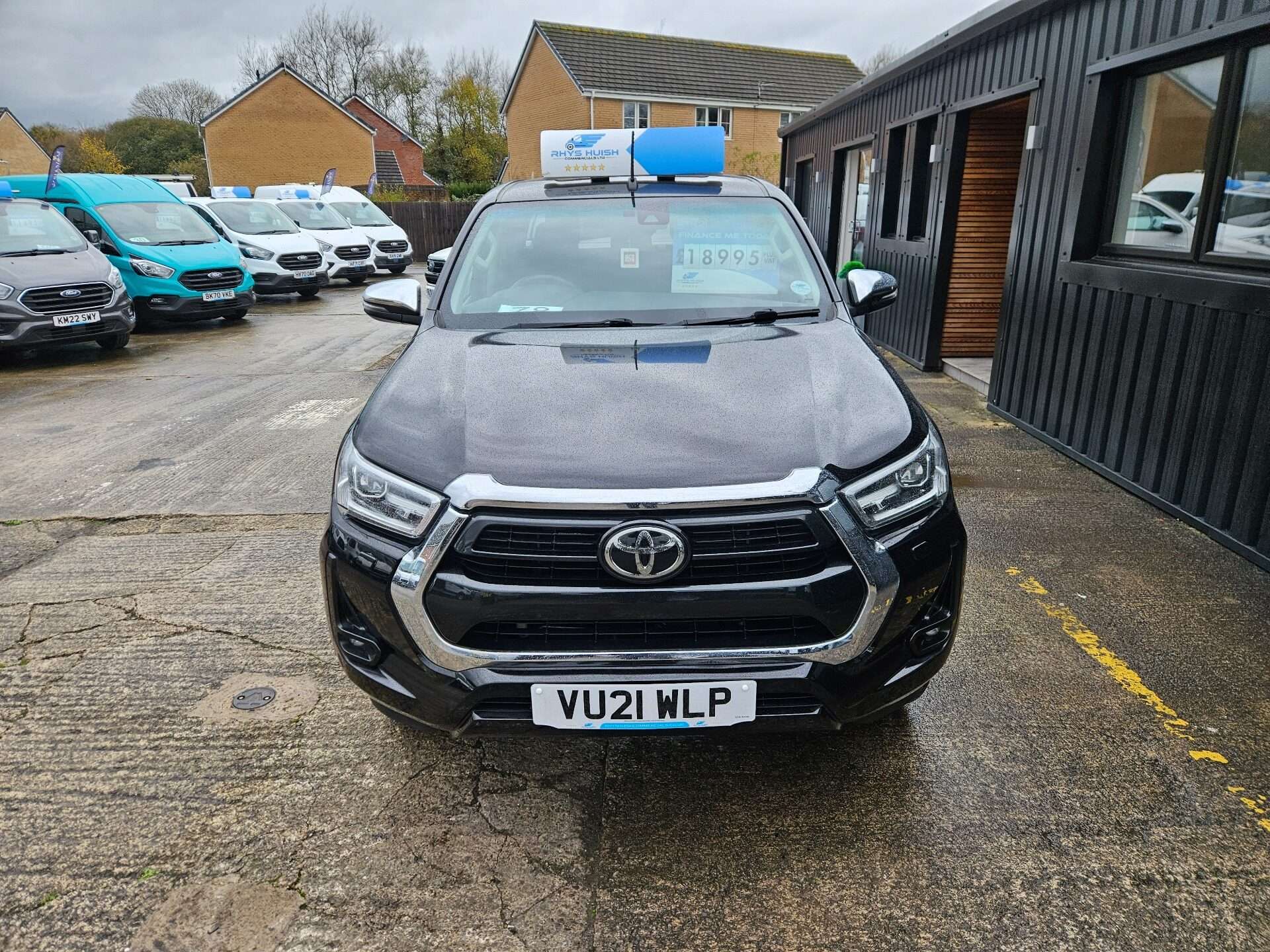 A 2021 TOYOTA HILUX INVINCIBLE 4WD D-4D DCB A 2021 TOYOTA HILUX INVINCIBLE 4WD D-4D DCB