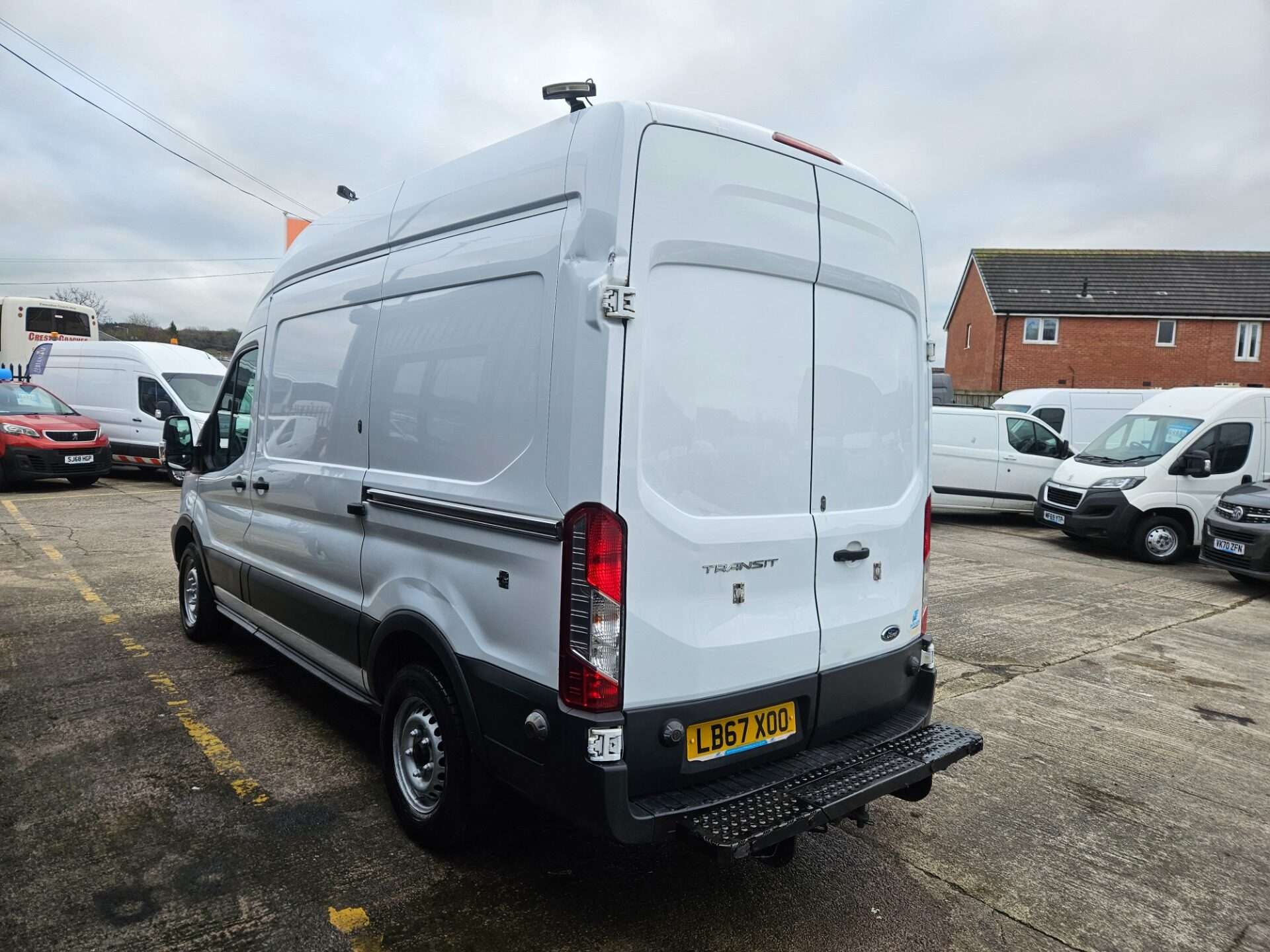 A 2018 FORD TRANSIT 350 L2 H2 P/V A 2018 FORD TRANSIT 350 L2 H2 P/V