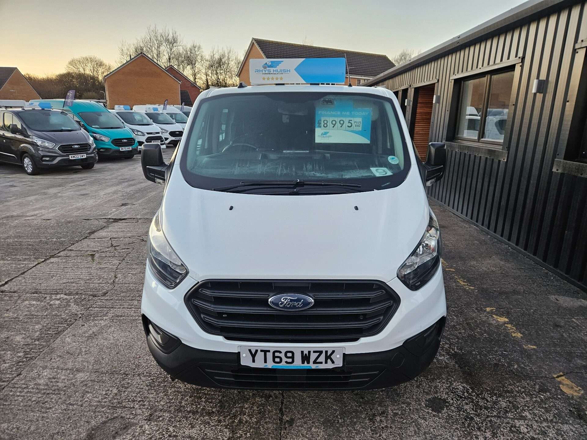 A 2019 FORD TRANSIT CUSTOM 320 LEADER DCIV ECOBLUE A 2019 FORD TRANSIT CUSTOM 320 LEADER DCIV ECOBLUE