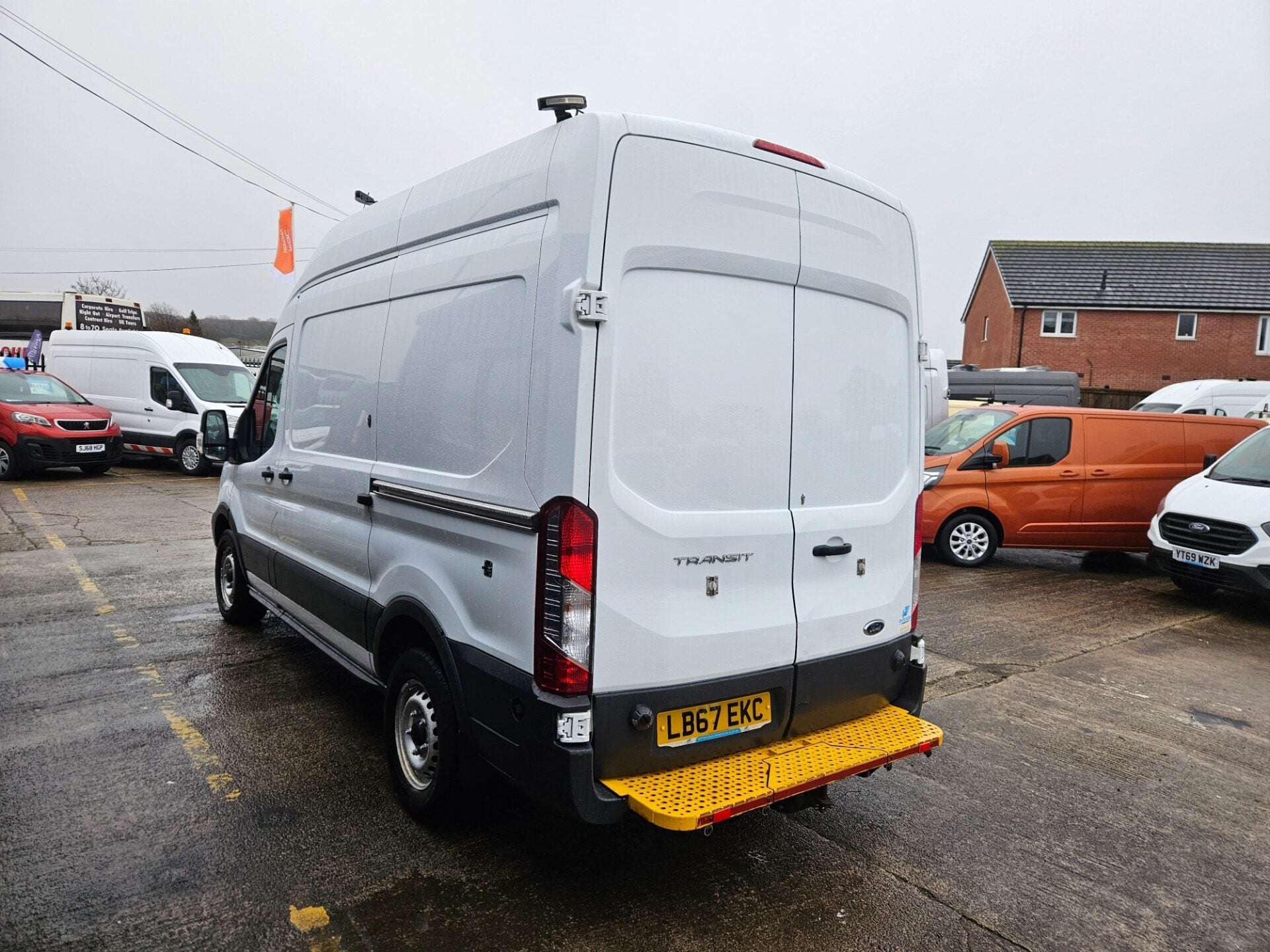 A 2018 FORD TRANSIT 350 L2 H3 P/V A 2018 FORD TRANSIT 350 L2 H3 P/V