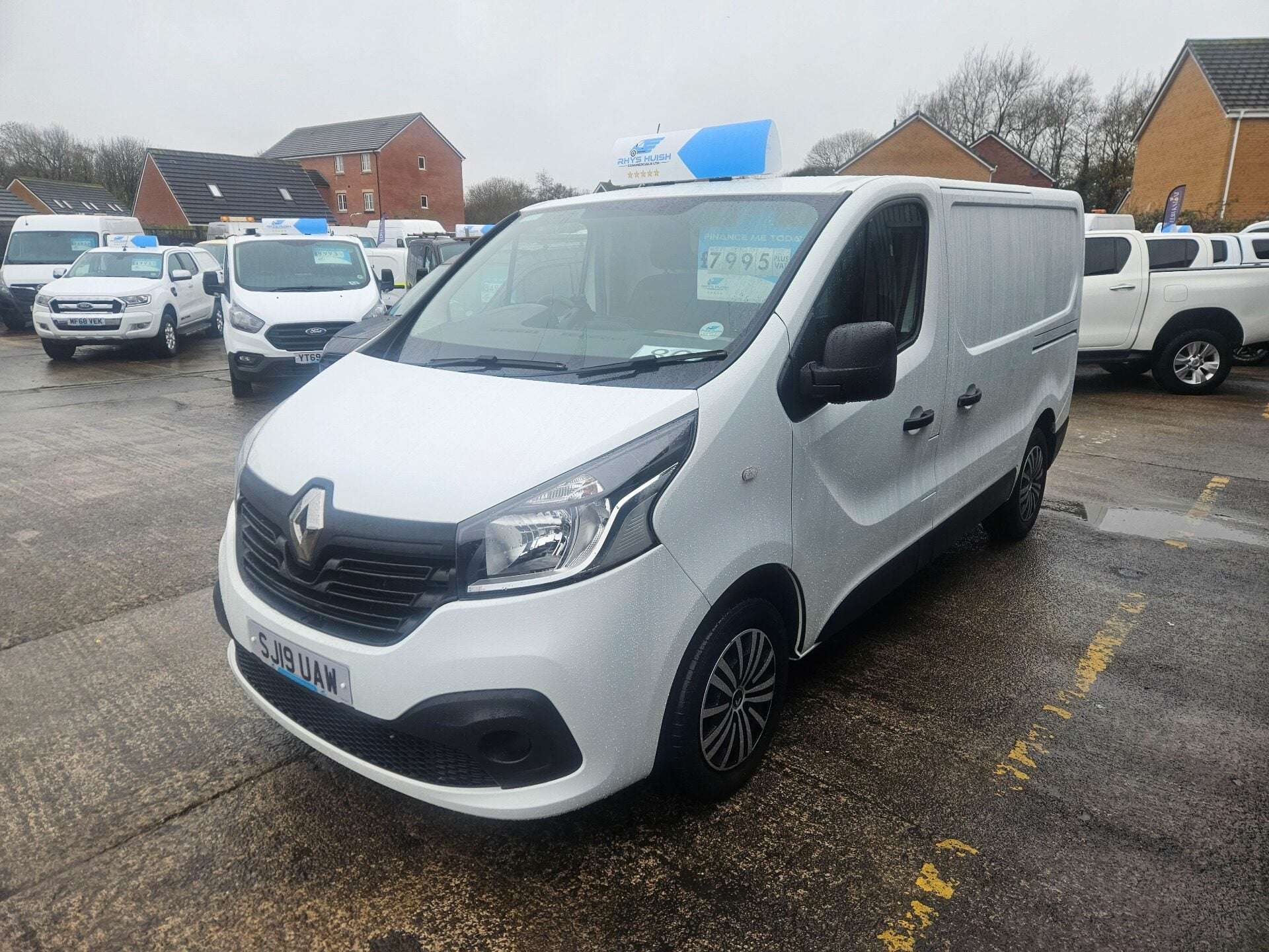 A 2019 RENAULT TRAFIC SL27 BUSINESS PLUS DCI A 2019 RENAULT TRAFIC SL27 BUSINESS PLUS DCI