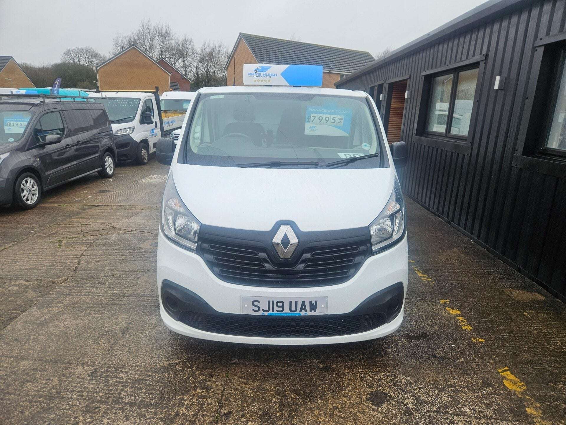 A 2019 RENAULT TRAFIC SL27 BUSINESS PLUS DCI A 2019 RENAULT TRAFIC SL27 BUSINESS PLUS DCI