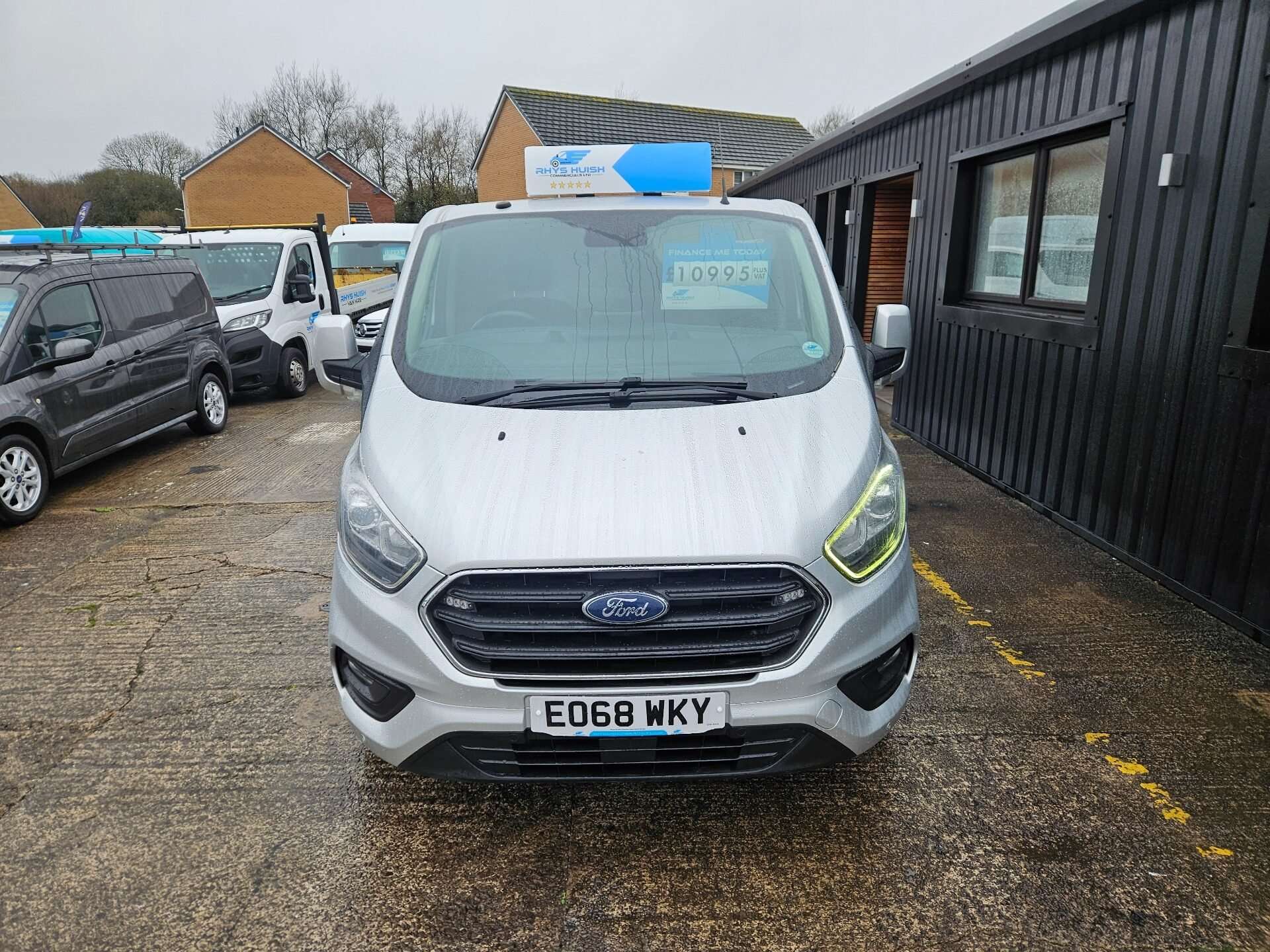 A 2018 FORD TRANSIT CUSTOM 300 LIMITED P/V L1 H1 A 2018 FORD TRANSIT CUSTOM 300 LIMITED P/V L1 H1