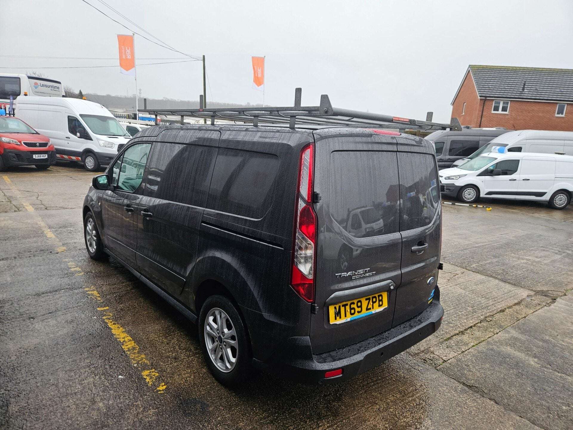 A 2020 FORD TRANSIT CONNECT 240 LIMITED TDCI A 2020 FORD TRANSIT CONNECT 240 LIMITED TDCI