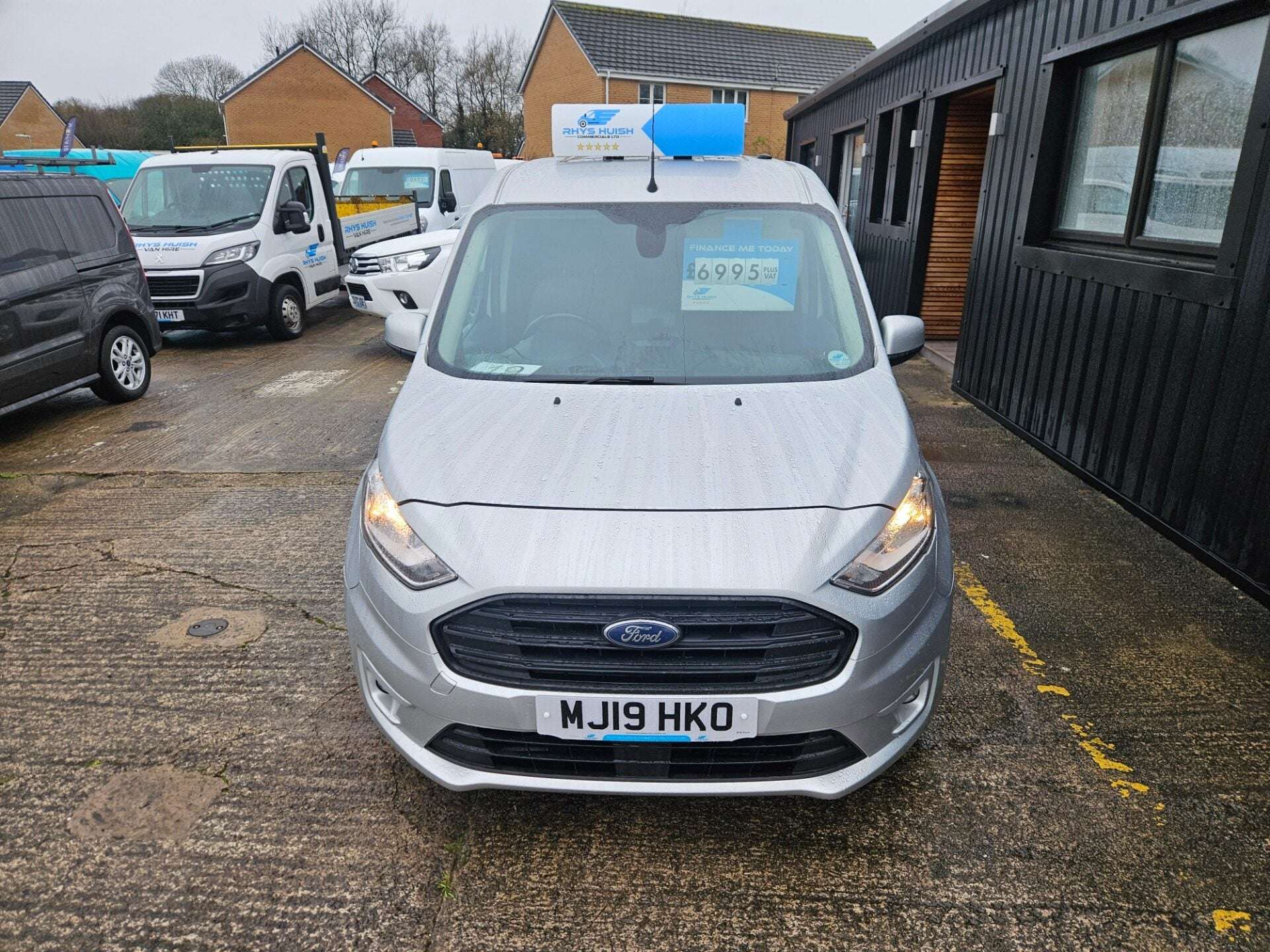 A 2019 FORD TRANSIT CONNECT 200 LIMITED TDCI A 2019 FORD TRANSIT CONNECT 200 LIMITED TDCI