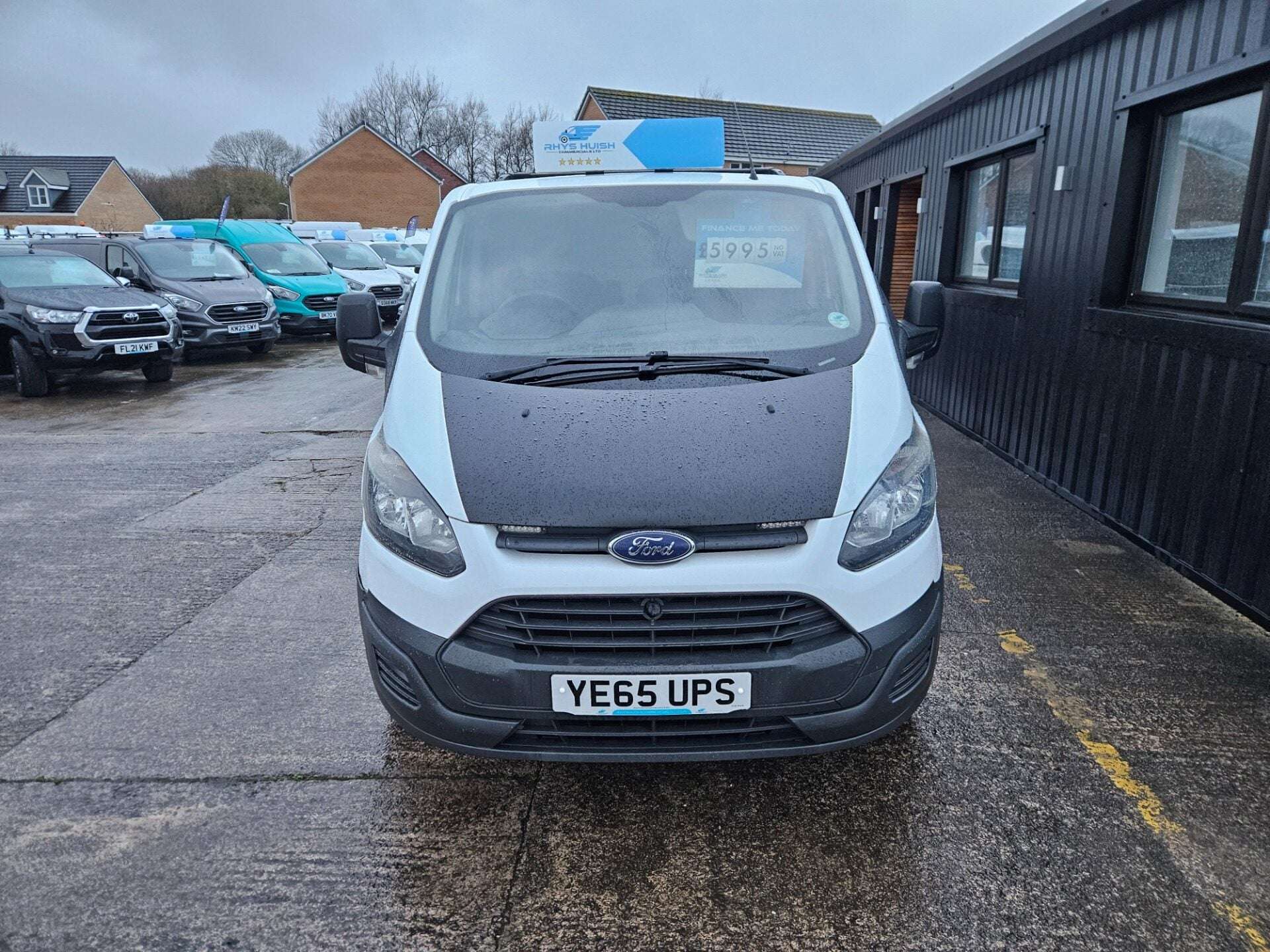 A 2015 FORD TRANSIT CUSTOM 290 LR P/V A 2015 FORD TRANSIT CUSTOM 290 LR P/V