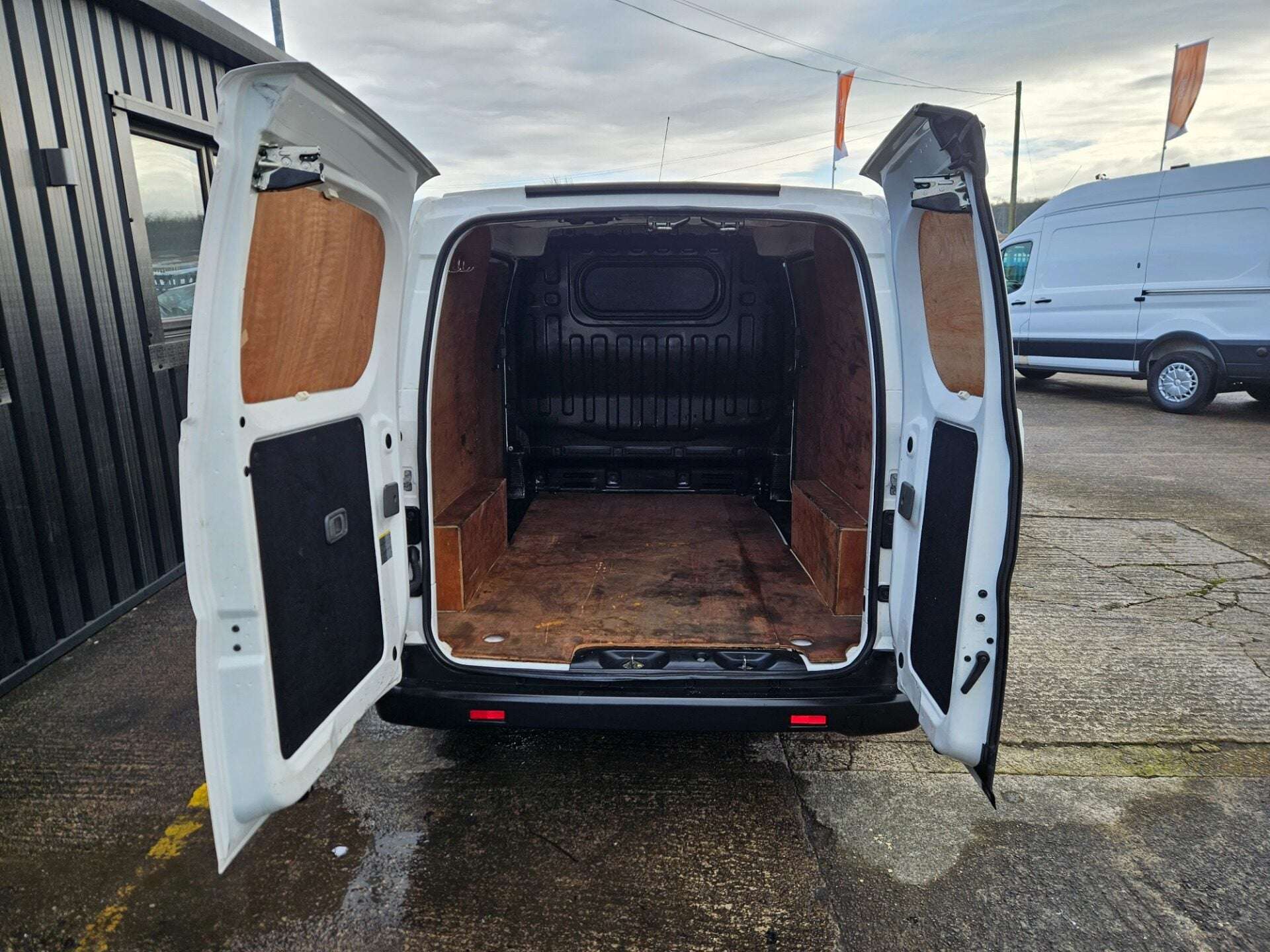 2018 NISSAN NV200 2018 NISSAN NV200