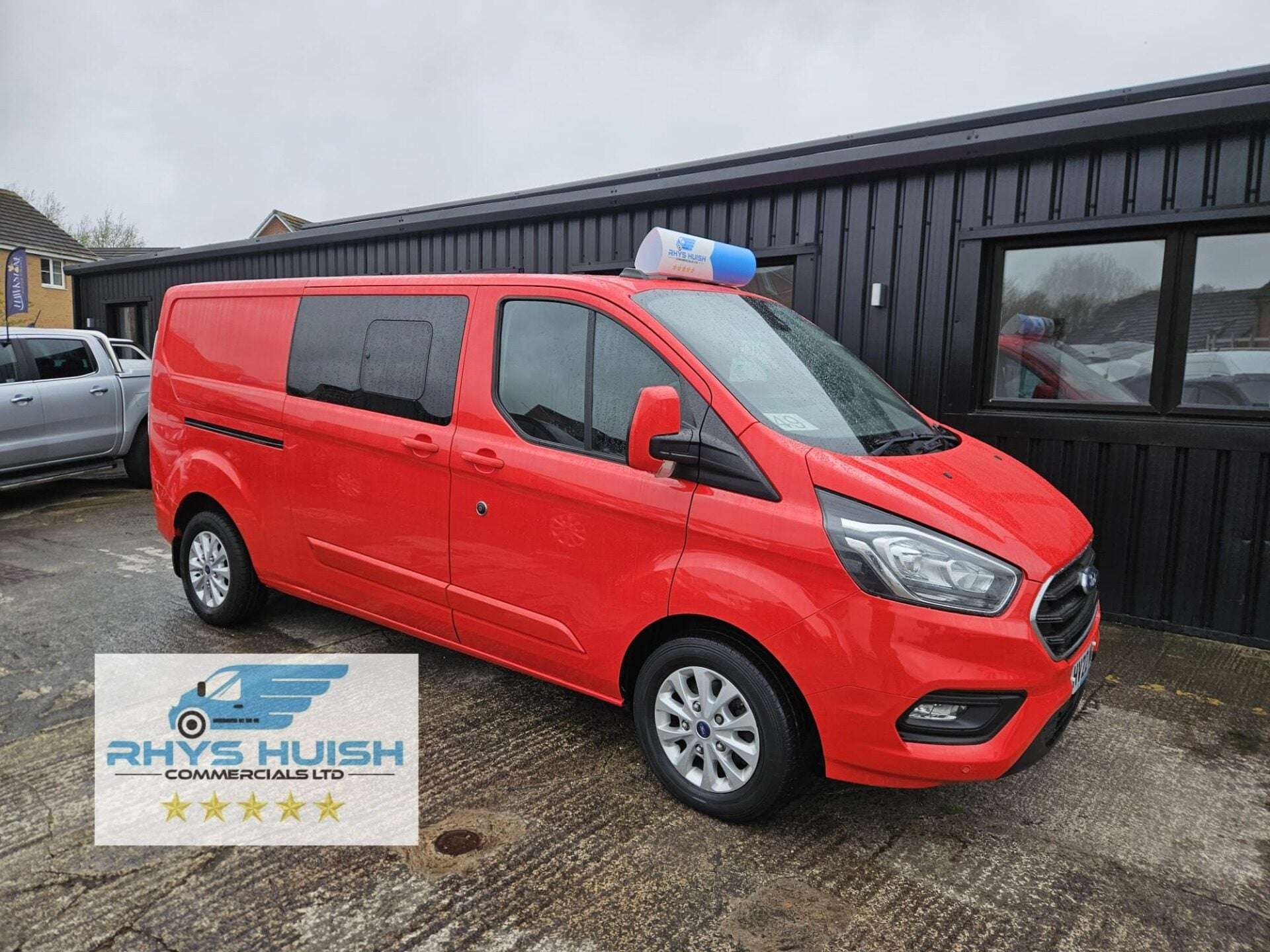 A 2022 FORD TRANSIT CUSTOM 320 LIMITED DCIV ECOBLUE A 2022 FORD TRANSIT CUSTOM 320 LIMITED DCIV ECOBLUE