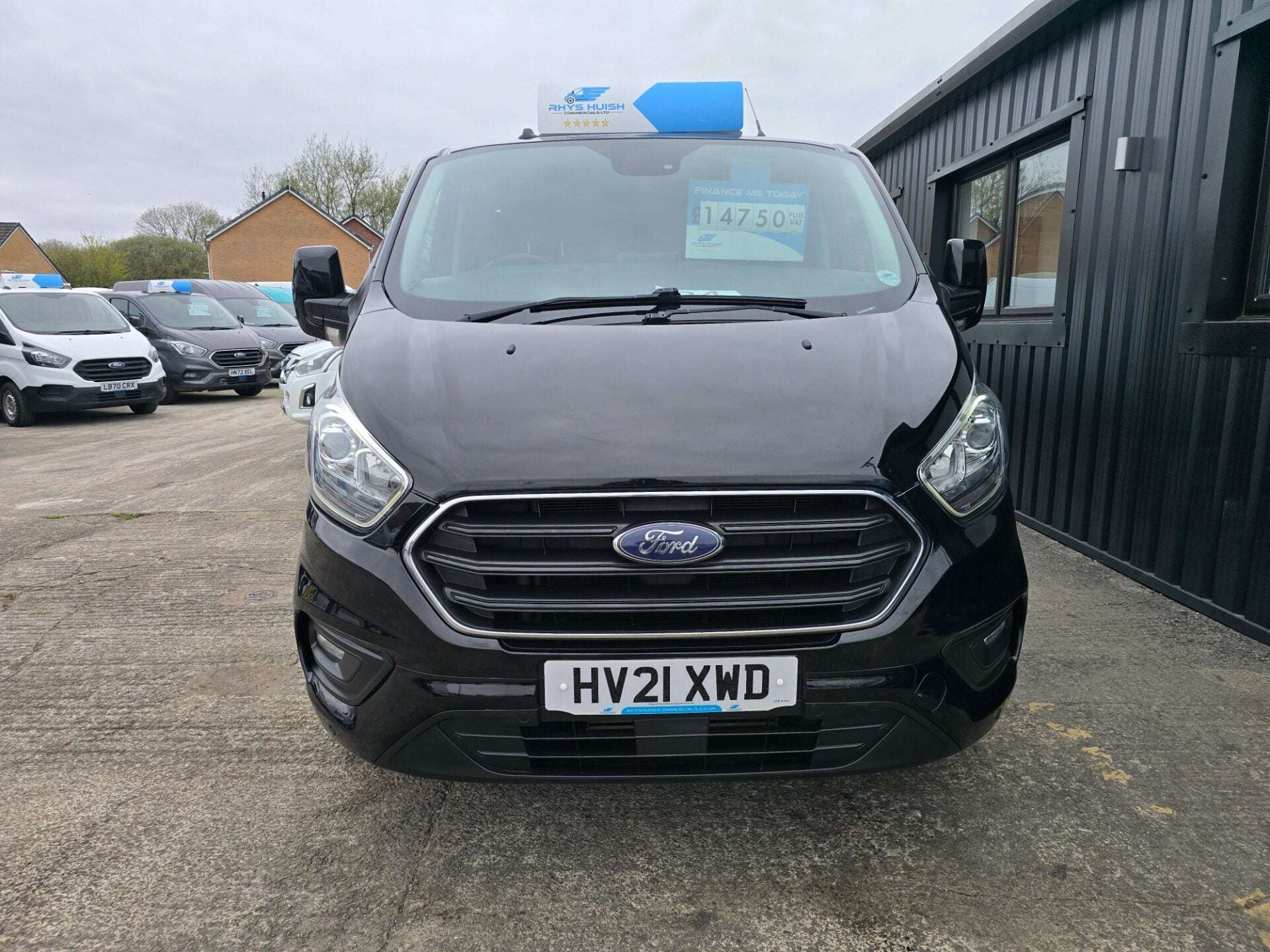 A 2021 FORD TRANSIT CUSTOM 320 LIMITED DCIV ECOBLUE A 2021 FORD TRANSIT CUSTOM 320 LIMITED DCIV ECOBLUE