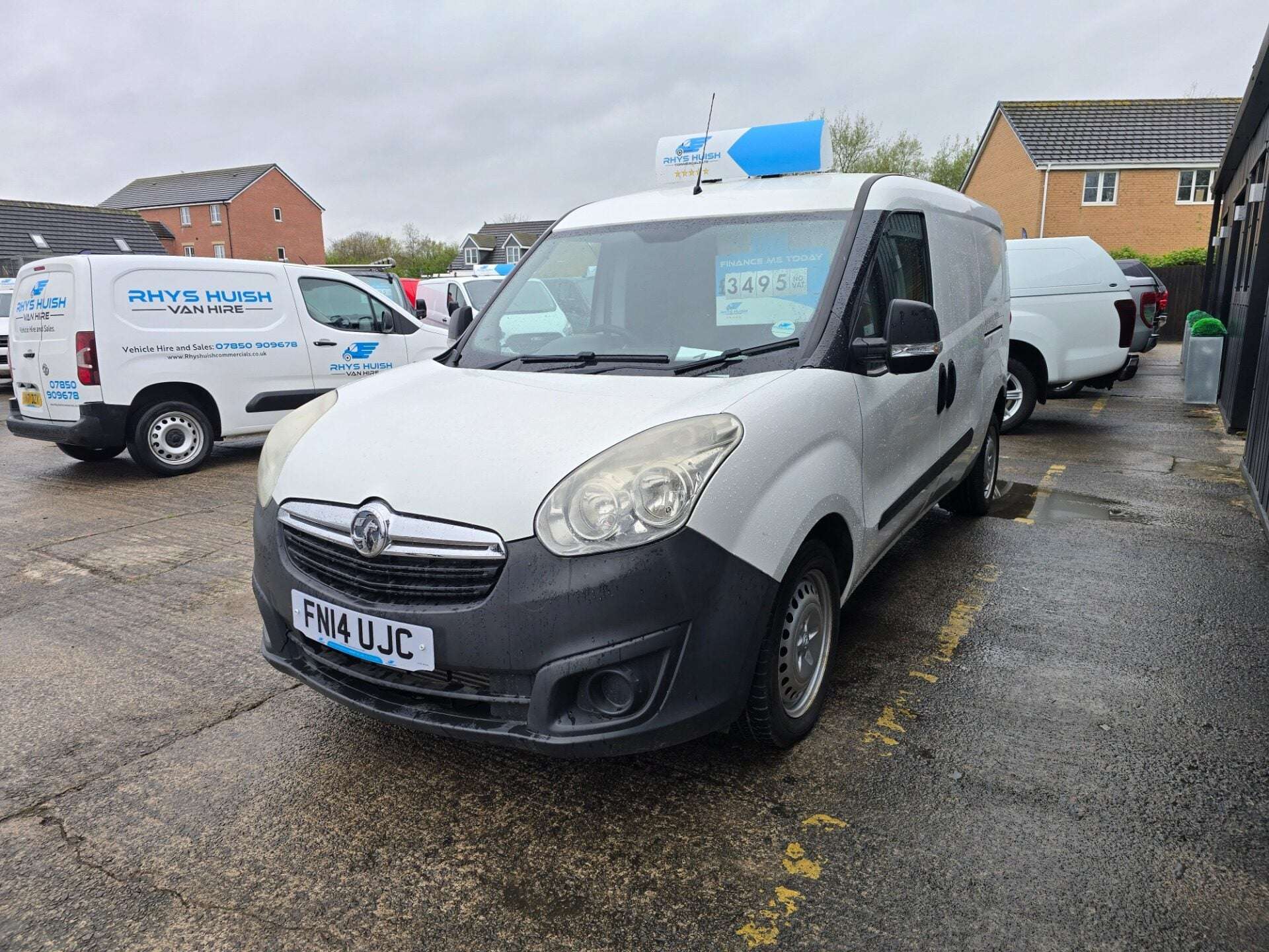 A 2014 VAUXHALL COMBO 2300 L2H1 CDTI S/S ECOFLEX A 2014 VAUXHALL COMBO 2300 L2H1 CDTI S/S ECOFLEX