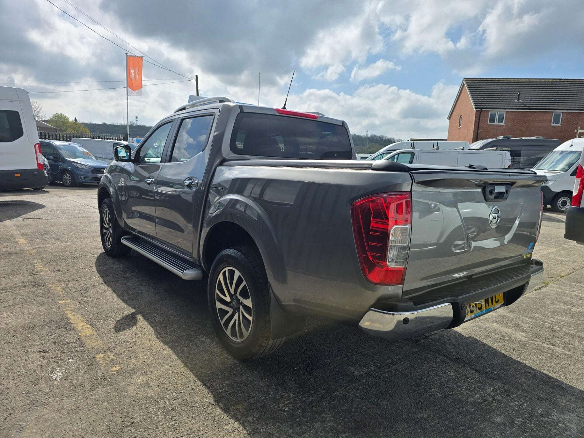 A 2019 NISSAN NAVARA DCI TEKNA SHR DCB A 2019 NISSAN NAVARA DCI TEKNA SHR DCB