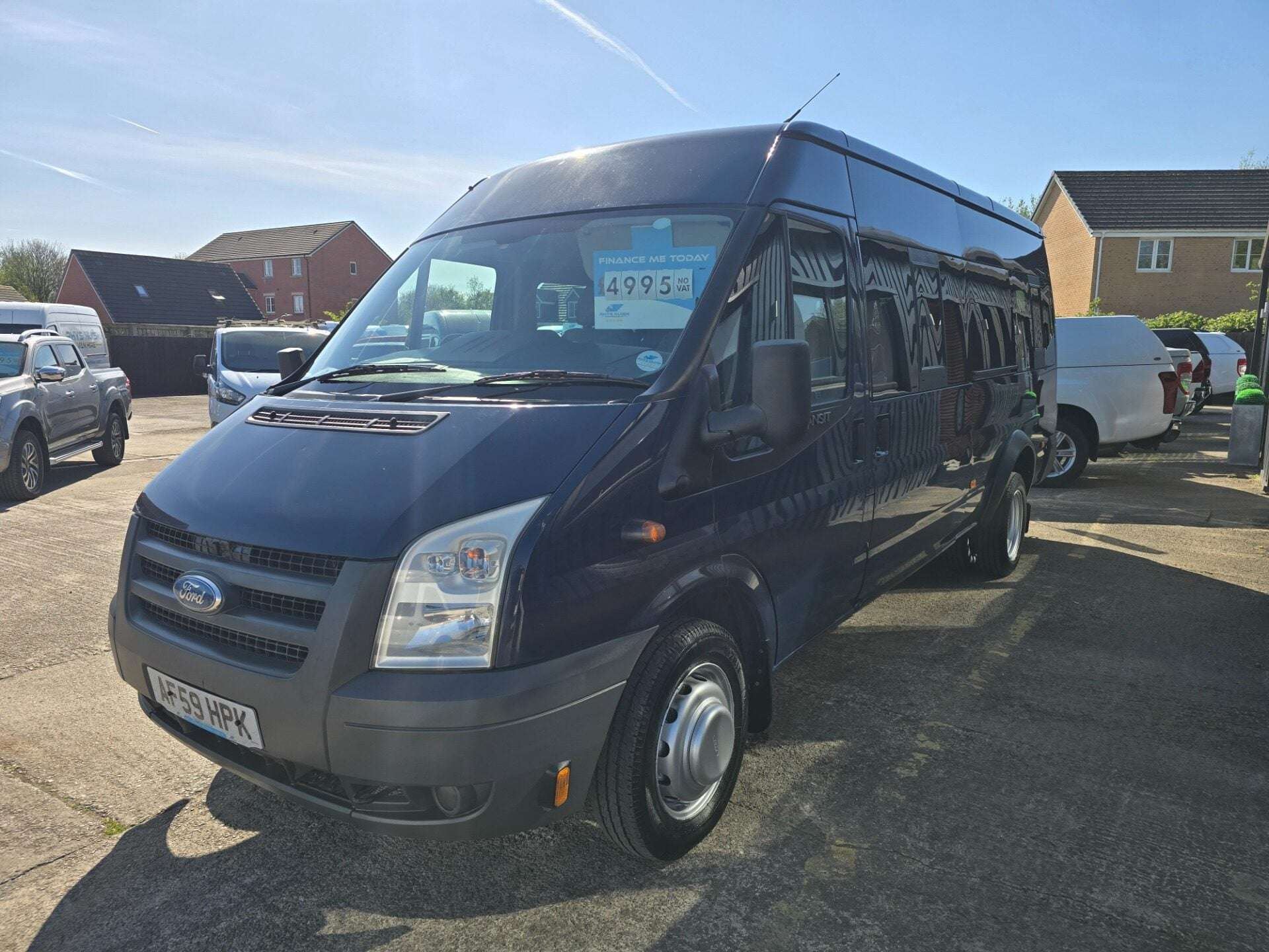 A 2009 FORD TRANSIT 350 DRW A 2009 FORD TRANSIT 350 DRW