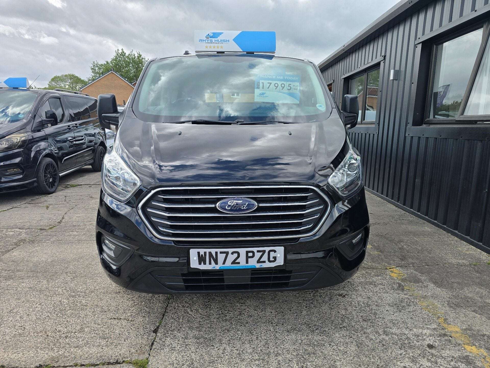 A 2022 FORD TOURNEO CUSTOM 320 L2 ECOBLUE A 2022 FORD TOURNEO CUSTOM 320 L2 ECOBLUE