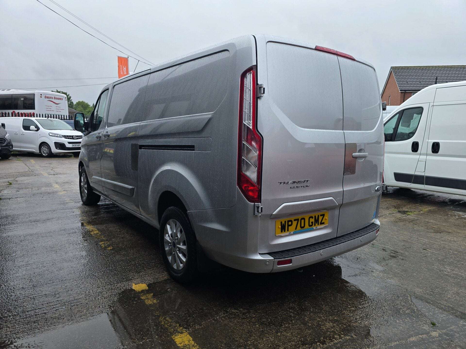A 2020 FORD TRANSIT CUSTOM 300 LIMITED P/V ECOBLUE A 2020 FORD TRANSIT CUSTOM 300 LIMITED P/V ECOBLUE
