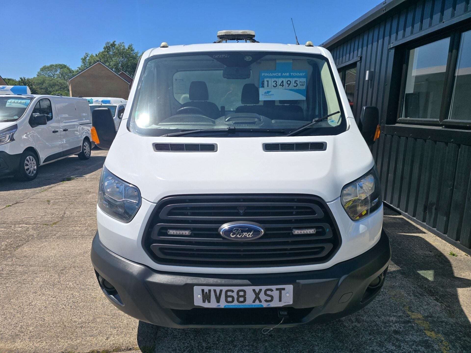 A 2018 FORD TRANSIT 350 L3 C/C A 2018 FORD TRANSIT 350 L3 C/C
