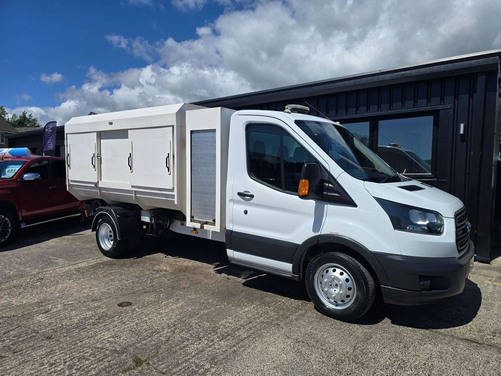 A 2018 FORD TRANSIT 350 L3 C/C A 2018 FORD TRANSIT 350 L3 C/C