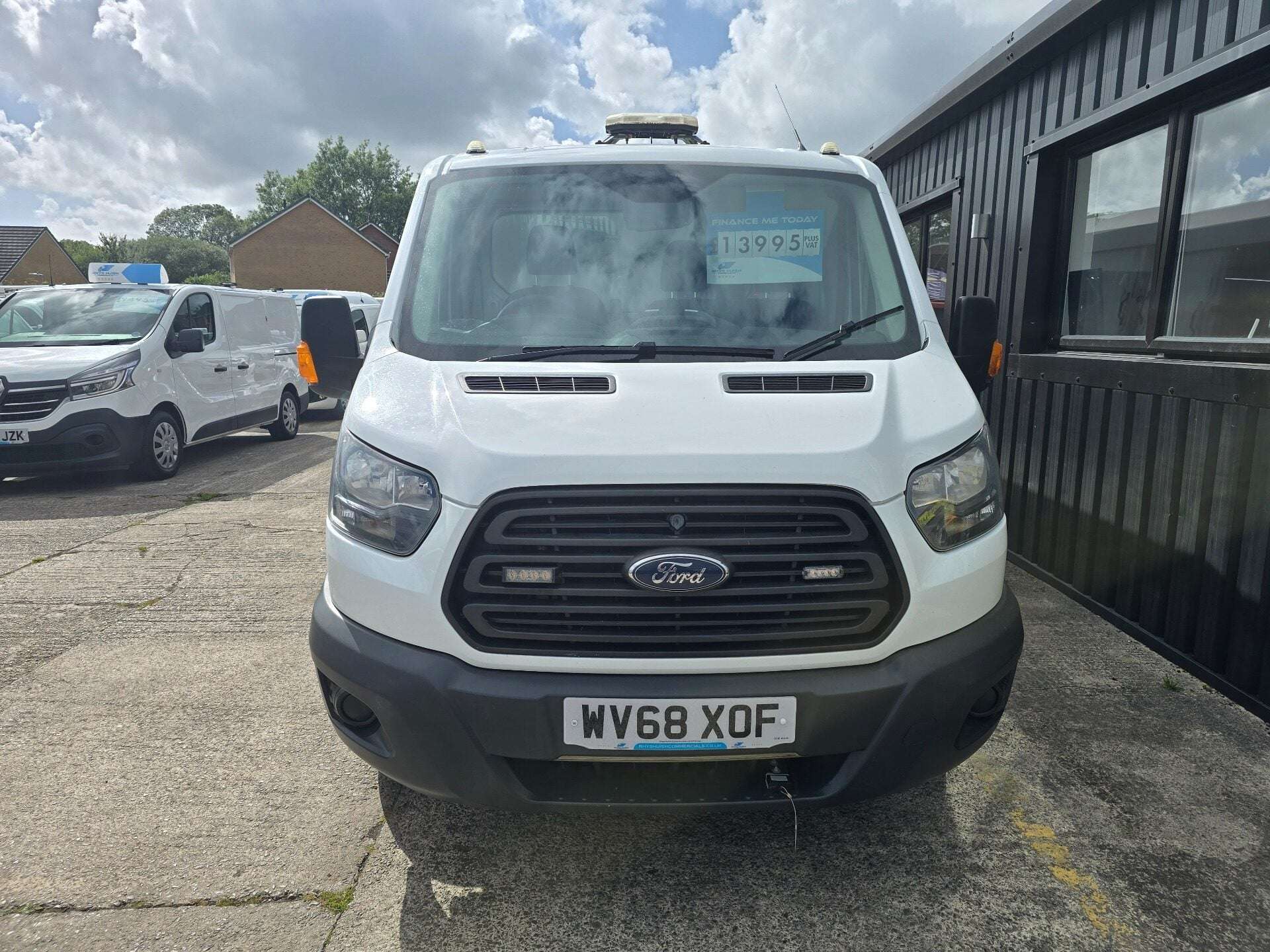 A 2018 FORD TRANSIT 350 L3 C/C A 2018 FORD TRANSIT 350 L3 C/C