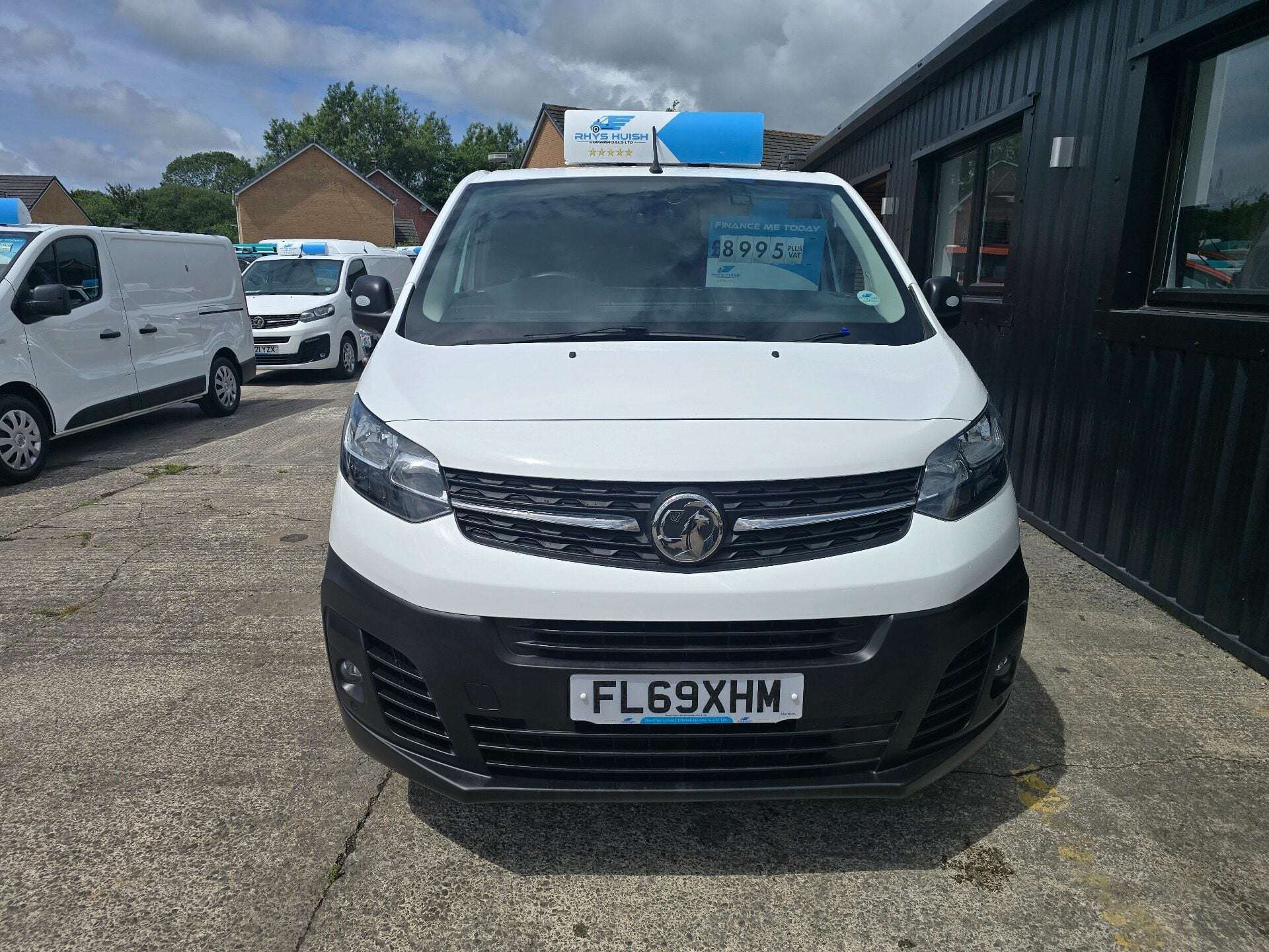 A 2019 VAUXHALL VIVARO L1H1 2900 EDITION S/S A 2019 VAUXHALL VIVARO L1H1 2900 EDITION S/S