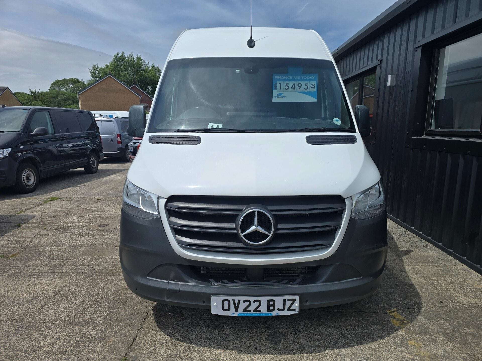 A 2022 MERCEDES-BENZ SPRINTER 315 CDI PREMIUM A 2022 MERCEDES-BENZ SPRINTER 315 CDI PREMIUM