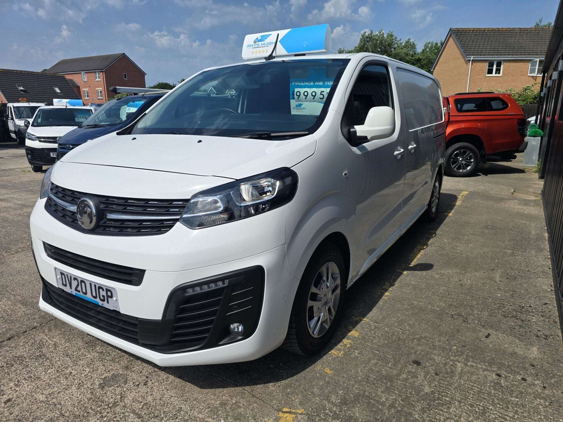 A 2020 VAUXHALL VIVARO L1H1 2700 SPORTIVE S/S A 2020 VAUXHALL VIVARO L1H1 2700 SPORTIVE S/S