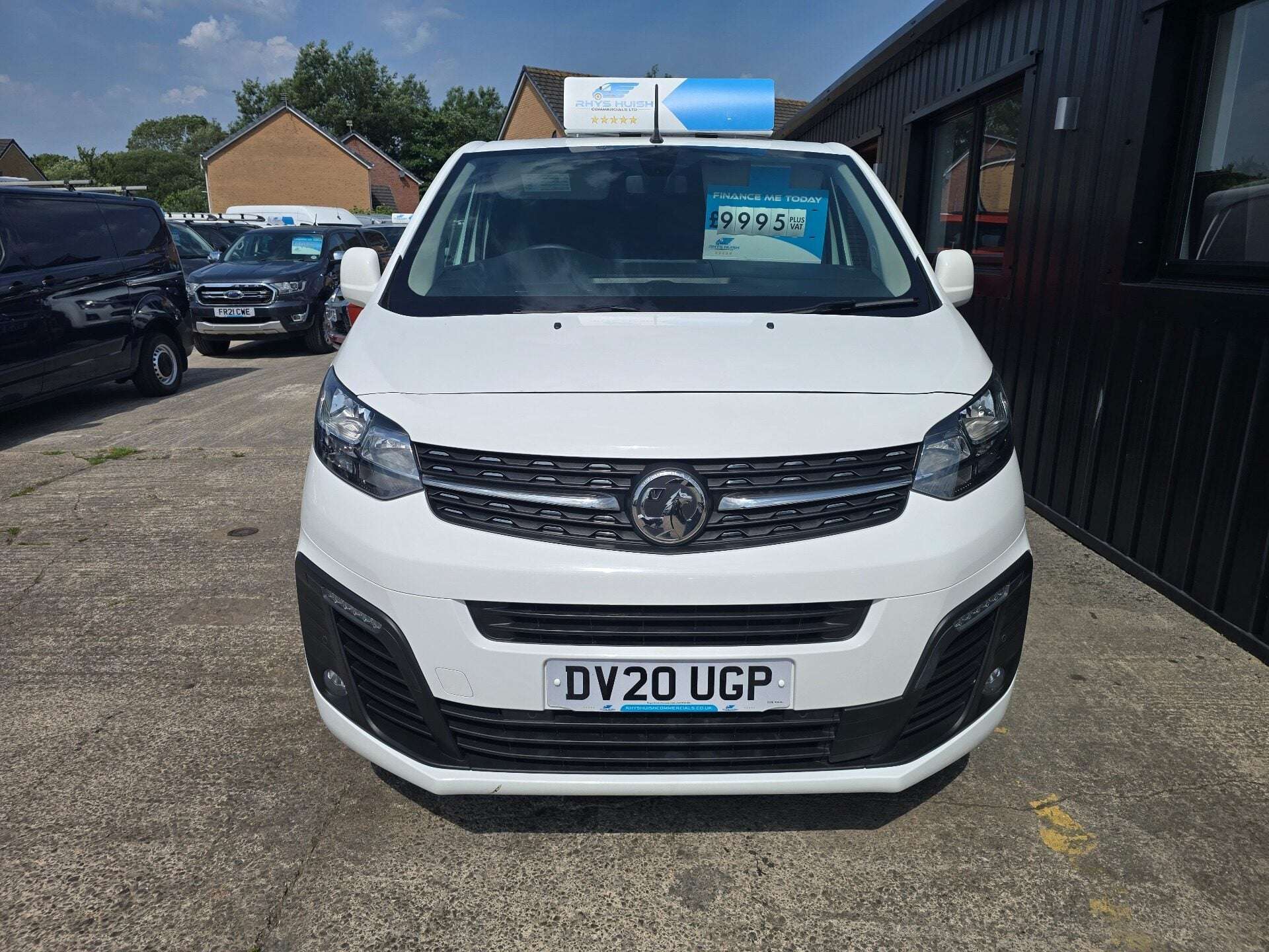 A 2020 VAUXHALL VIVARO L1H1 2700 SPORTIVE S/S A 2020 VAUXHALL VIVARO L1H1 2700 SPORTIVE S/S