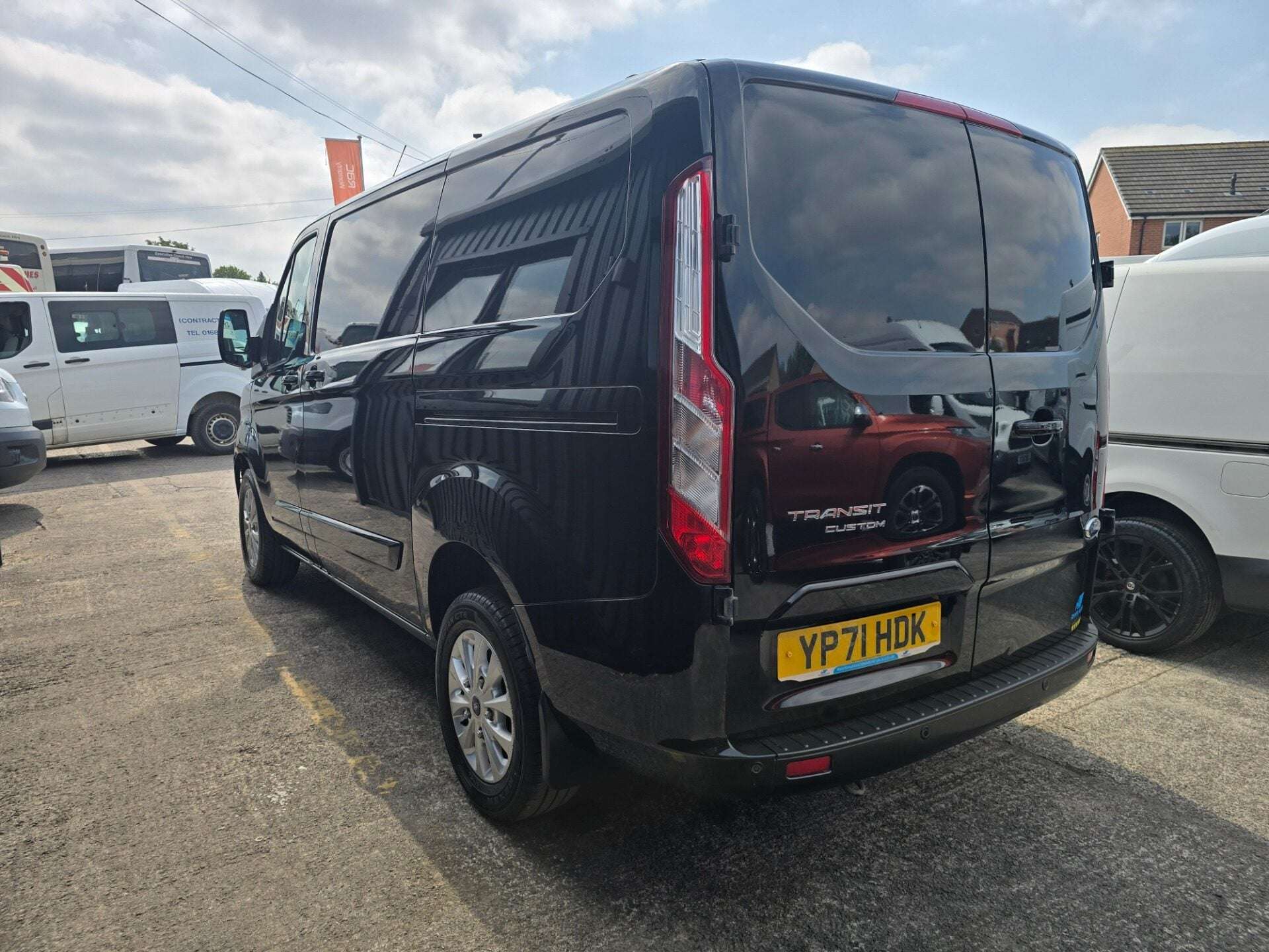 A 2021 FORD TRANSIT CUSTOM 280 LIMITED P/V ECOBLUE A 2021 FORD TRANSIT CUSTOM 280 LIMITED P/V ECOBLUE