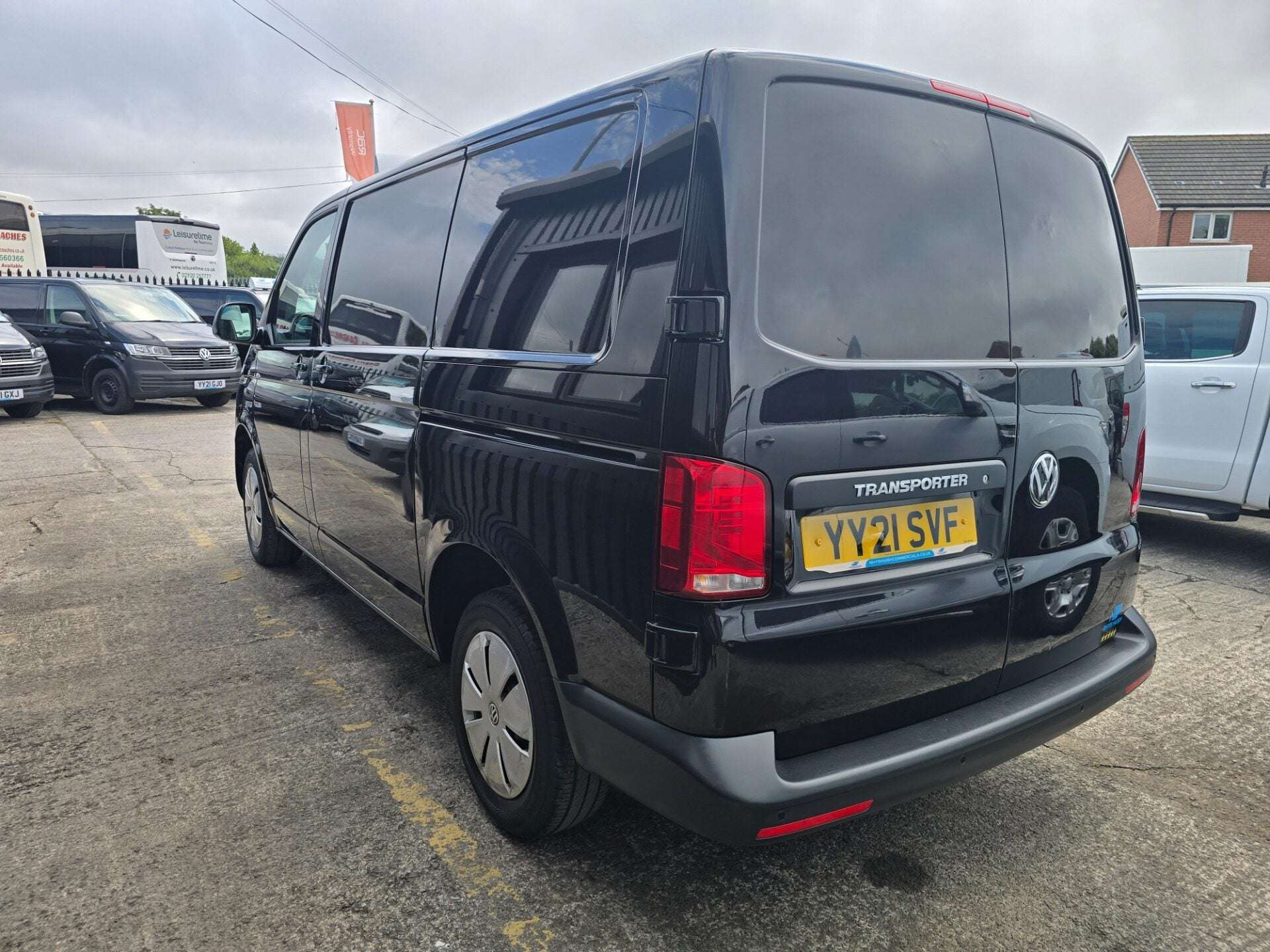 A 2021 VOLKSWAGEN TRANSPORTER T30 TDI P/V STARTLINE A 2021 VOLKSWAGEN TRANSPORTER T30 TDI P/V STARTLINE