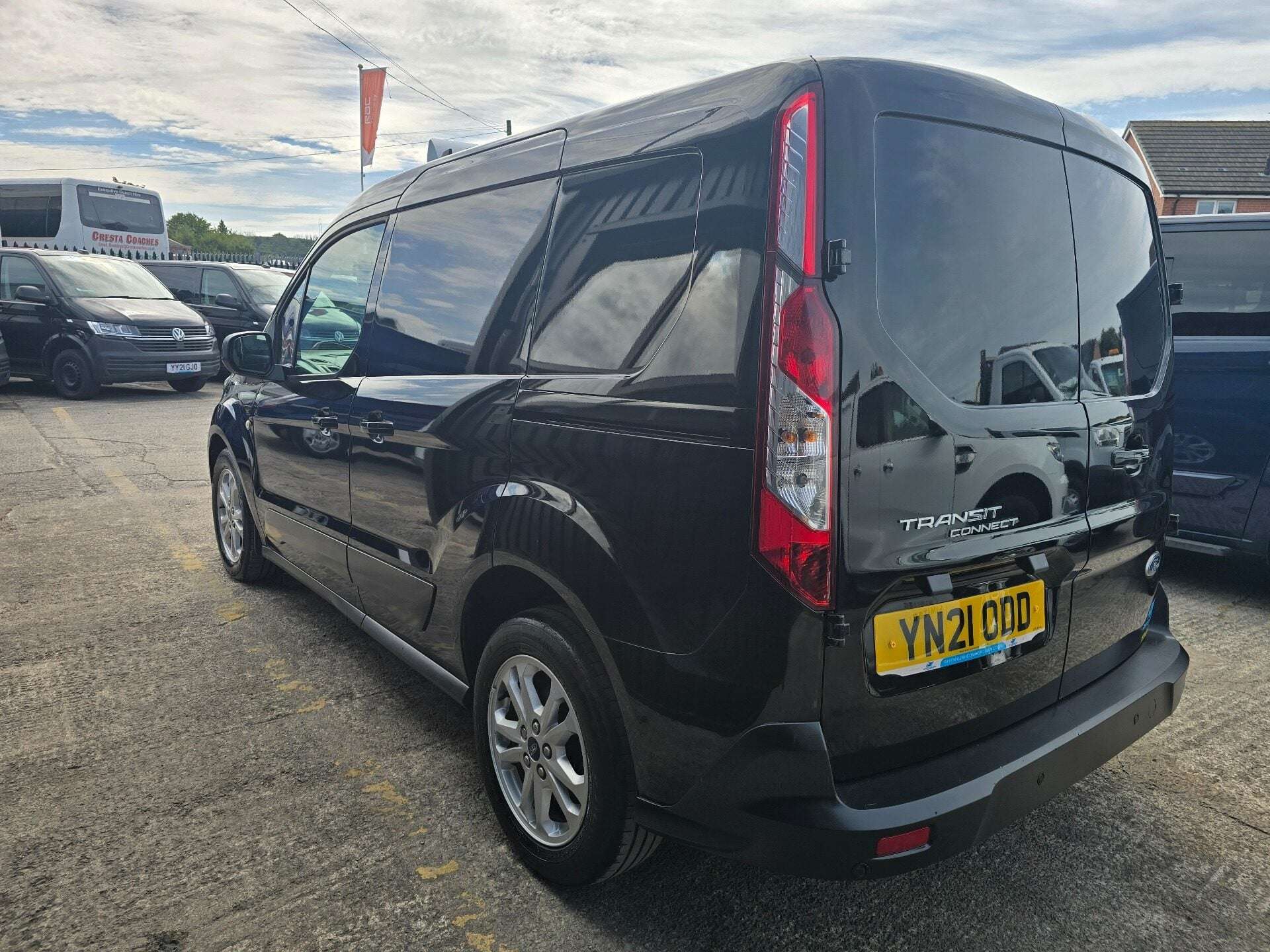 A 2021 FORD TRANSIT CONNECT 200 LIMITED TDCI A 2021 FORD TRANSIT CONNECT 200 LIMITED TDCI