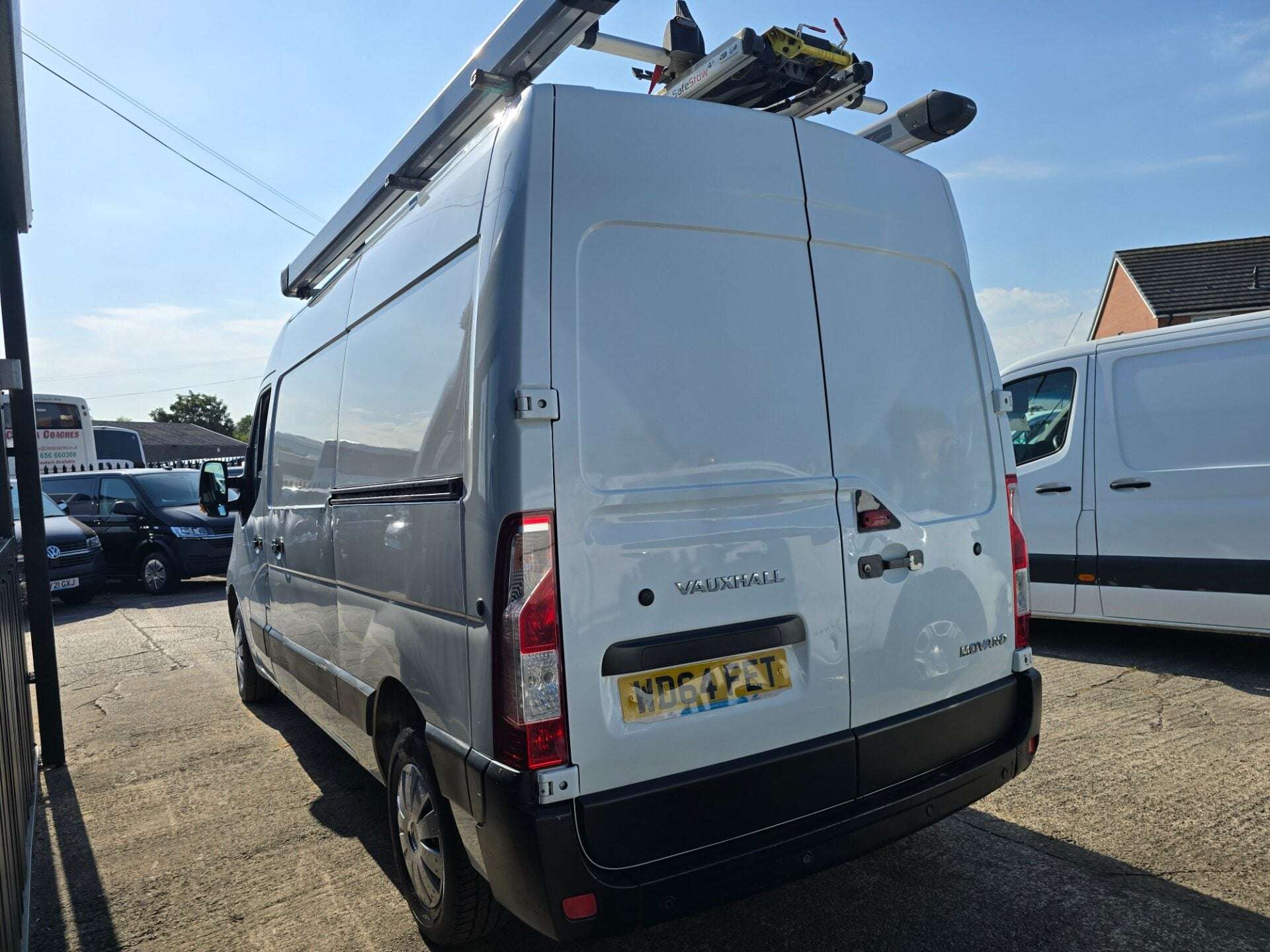 A 2015 VAUXHALL MOVANO F3300 L2H2 CDTI A 2015 VAUXHALL MOVANO F3300 L2H2 CDTI