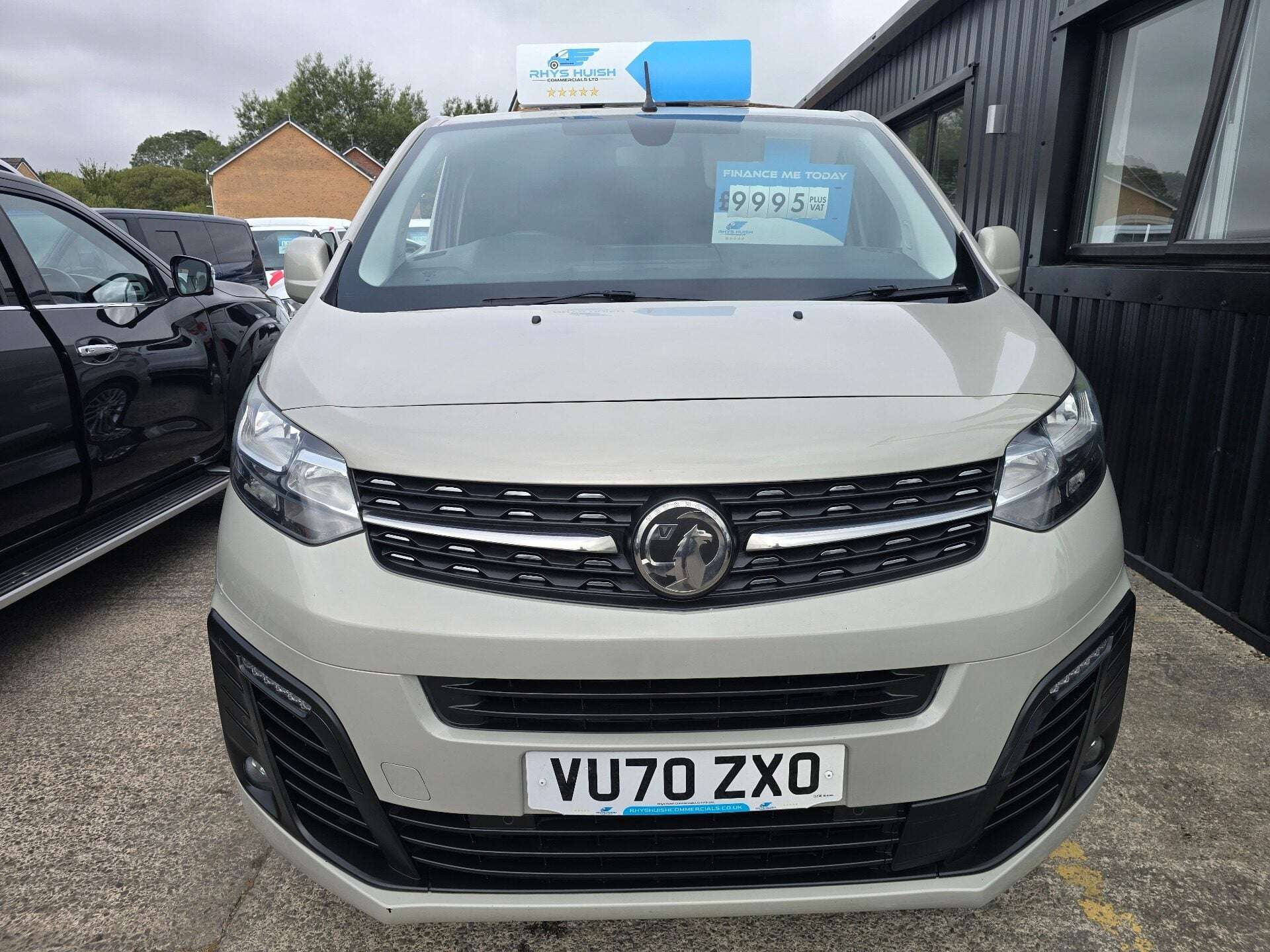 A 2020 VAUXHALL VIVARO L1H1 2700 SPORTIVE S/S A 2020 VAUXHALL VIVARO L1H1 2700 SPORTIVE S/S