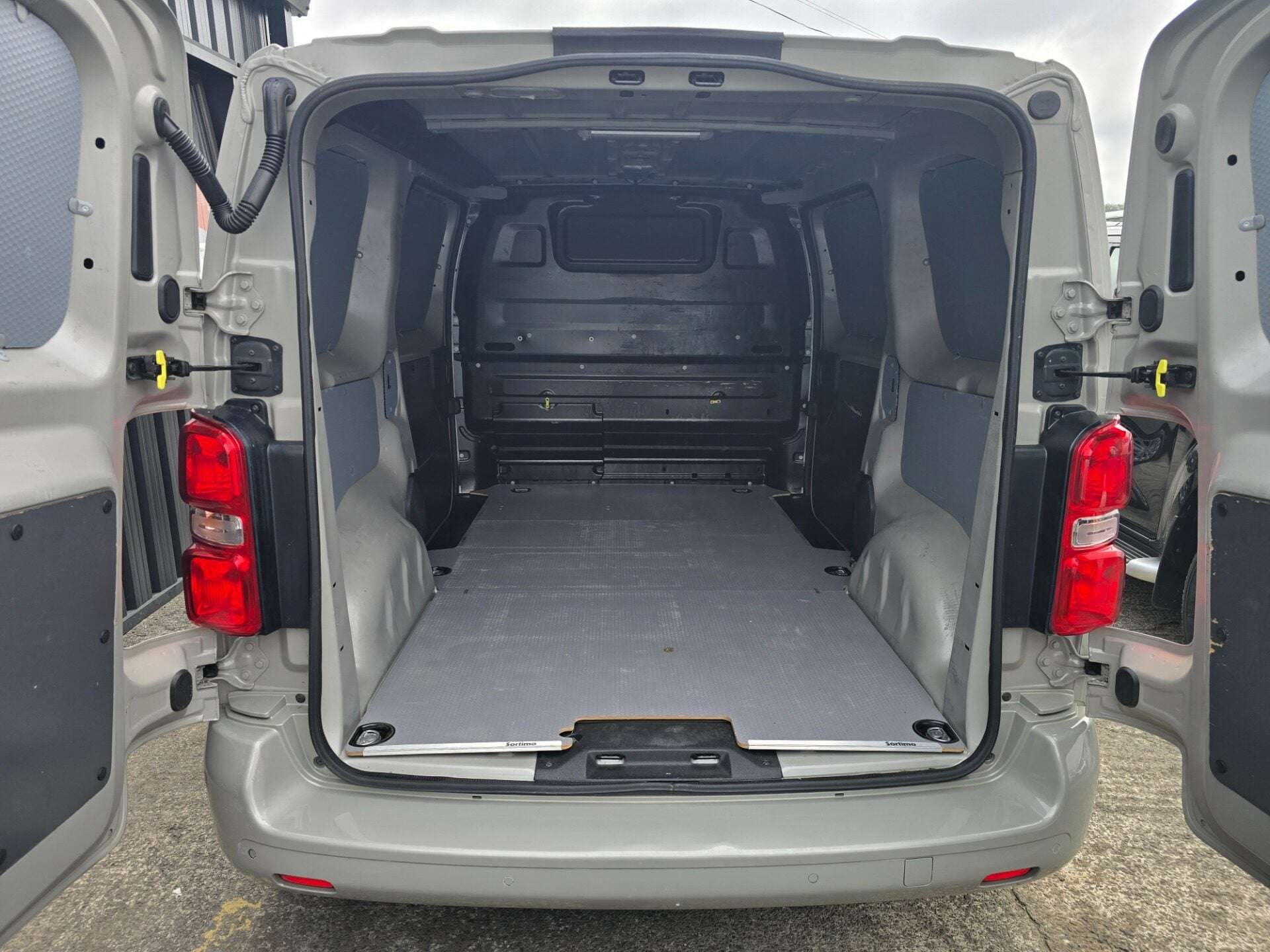 2020 VAUXHALL VIVARO 2020 VAUXHALL VIVARO