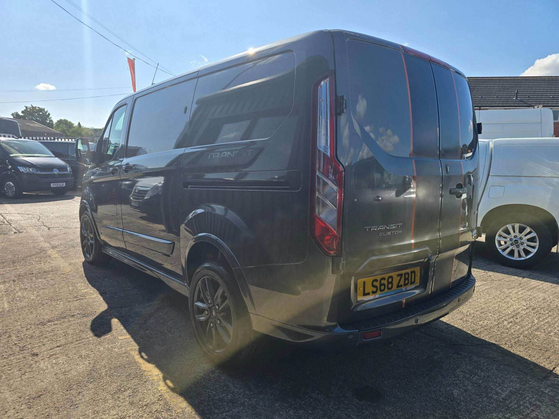 A 2018 FORD TRANSIT CUSTOM 290 SPORT P/V L1 H1 A 2018 FORD TRANSIT CUSTOM 290 SPORT P/V L1 H1