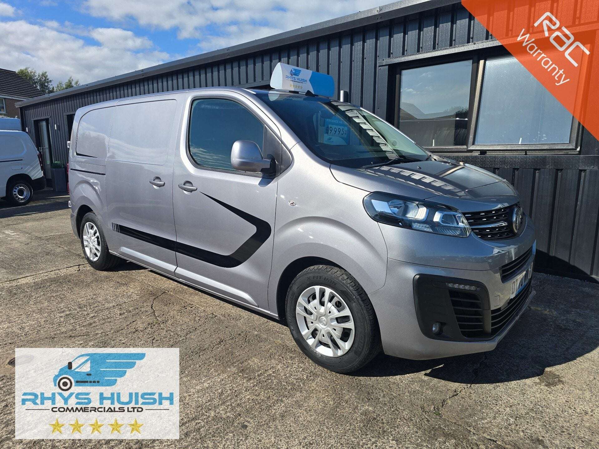A 2021 VAUXHALL VIVARO L1H1 2700 SPORTIVE S/S A 2021 VAUXHALL VIVARO L1H1 2700 SPORTIVE S/S