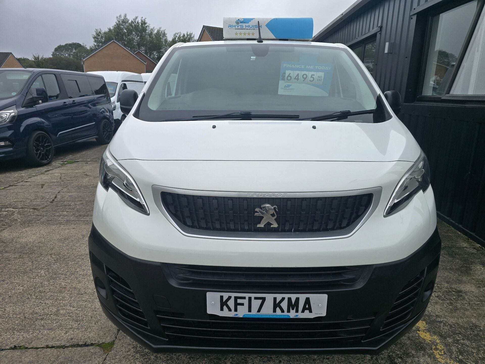 A 2017 PEUGEOT EXPERT BLUE HDI PROFESSIONAL STANDARD A 2017 PEUGEOT EXPERT BLUE HDI PROFESSIONAL STANDARD