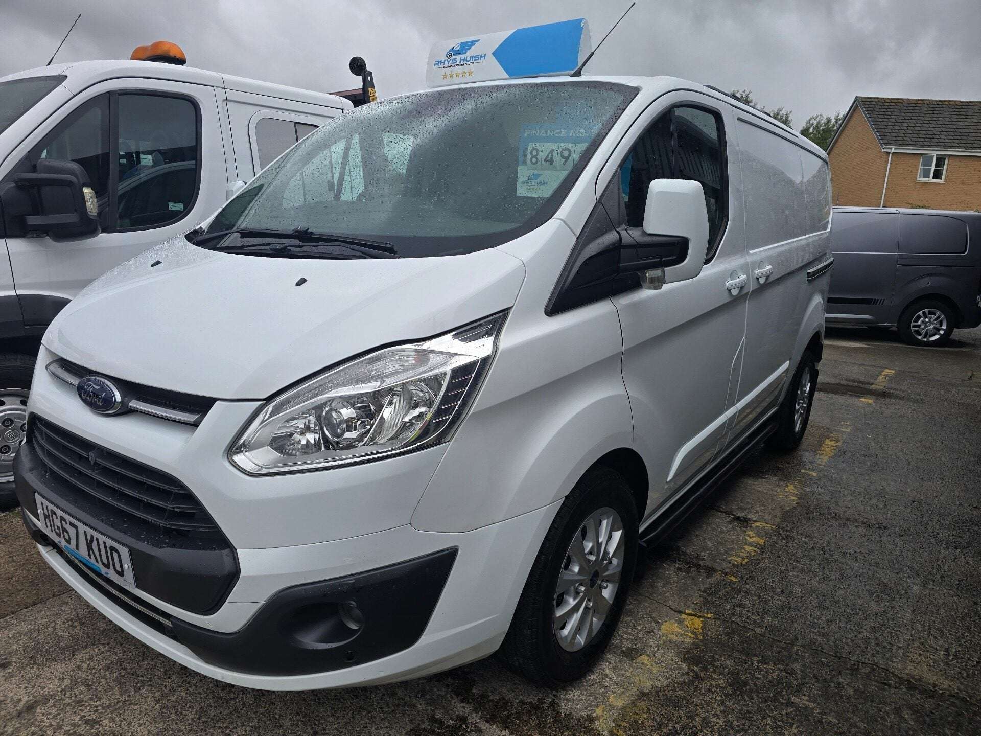 A 2017 FORD TRANSIT CUSTOM 290 LIMITED LR P/V A 2017 FORD TRANSIT CUSTOM 290 LIMITED LR P/V