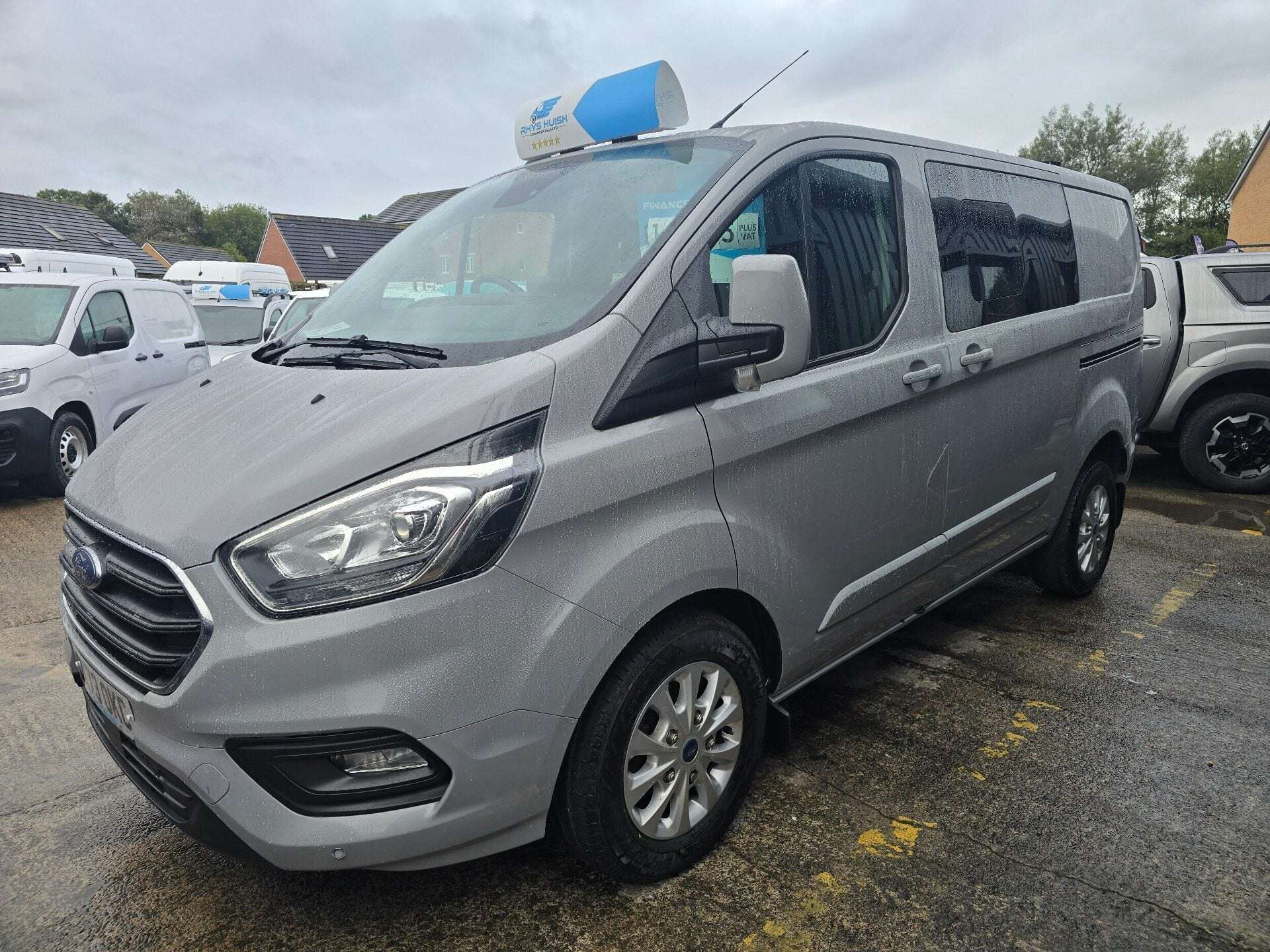 A 2023 FORD TRANSIT CUSTOM 300 LIMITED DCIV ECOBLUE A 2023 FORD TRANSIT CUSTOM 300 LIMITED DCIV ECOBLUE