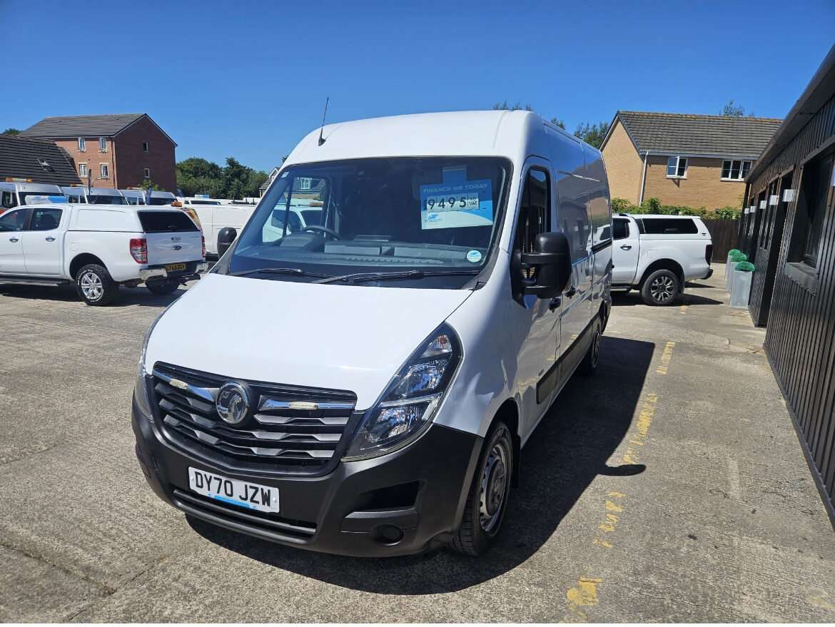 A 2020 VAUXHALL MOVANO L2H2 F3300 A 2020 VAUXHALL MOVANO L2H2 F3300