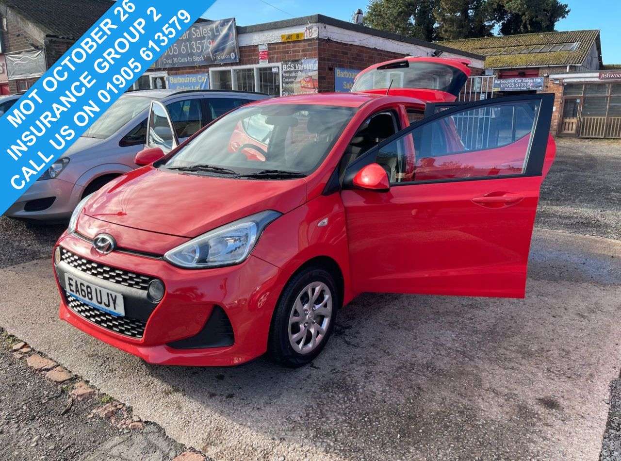 A 2018 HYUNDAI I10 1.0 SE Hatchback 5dr Petrol Manual Euro 6 (67 ps) A 2018 HYUNDAI I10 1.0 SE Hatchback 5dr Petrol Manual Euro 6 (67 ps)