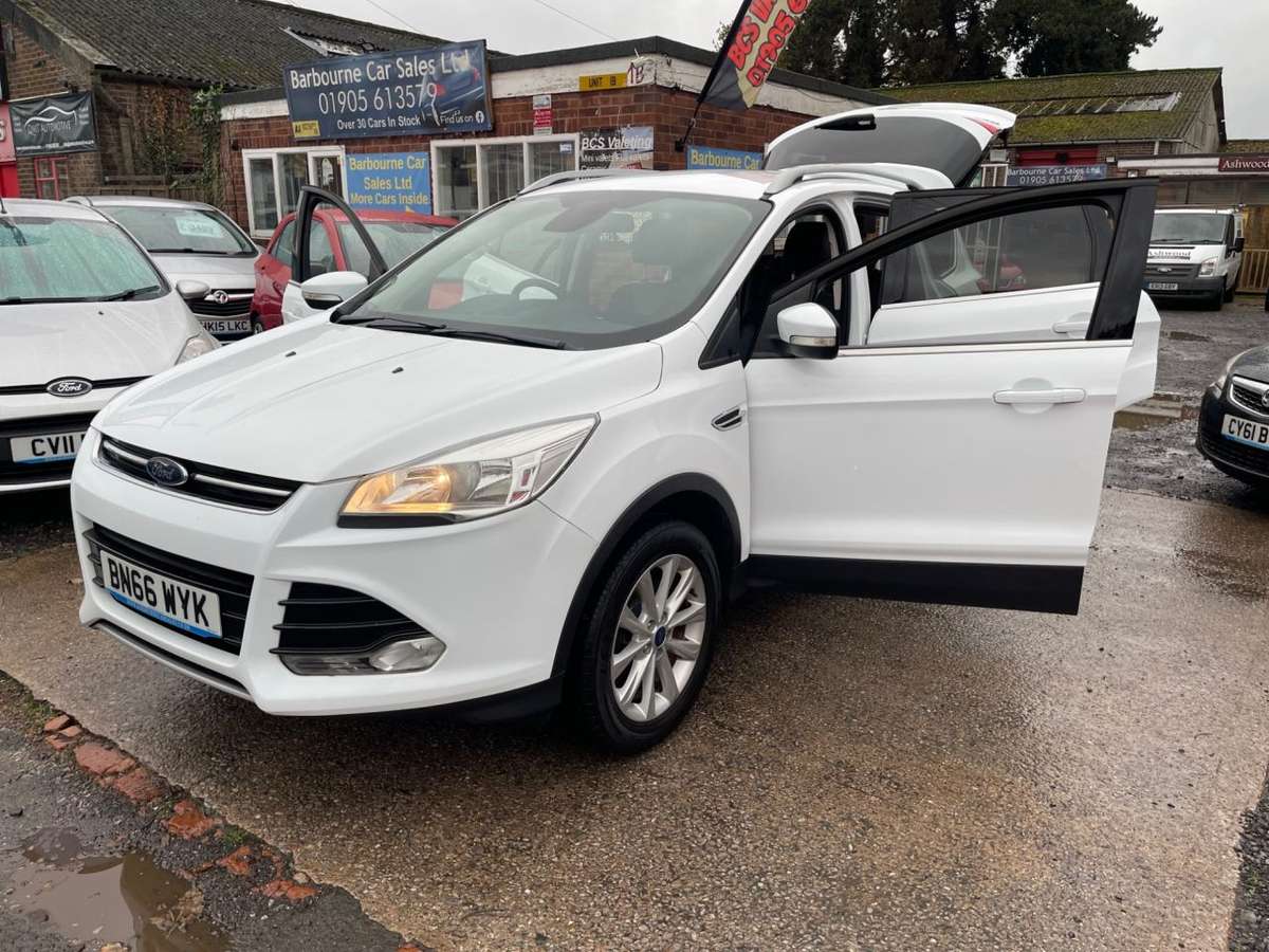 Check out this Ford Kuga 2016 Diesel Manual