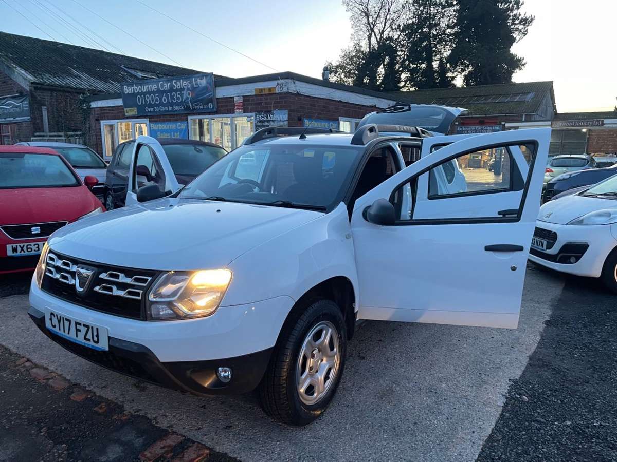 Check out this Dacia Duster 2017 Diesel Manual