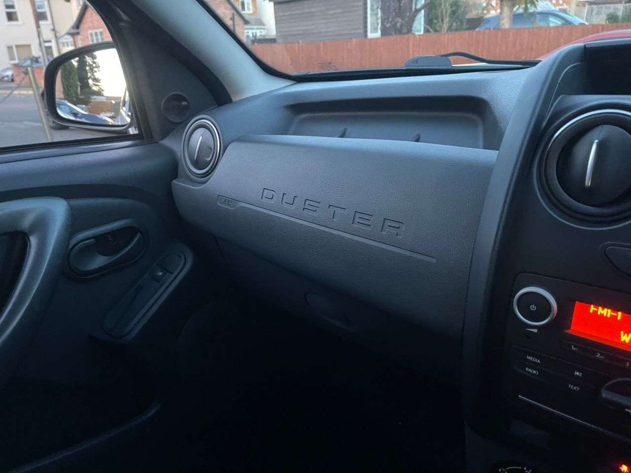 2017 DACIA DUSTER 2017 DACIA DUSTER