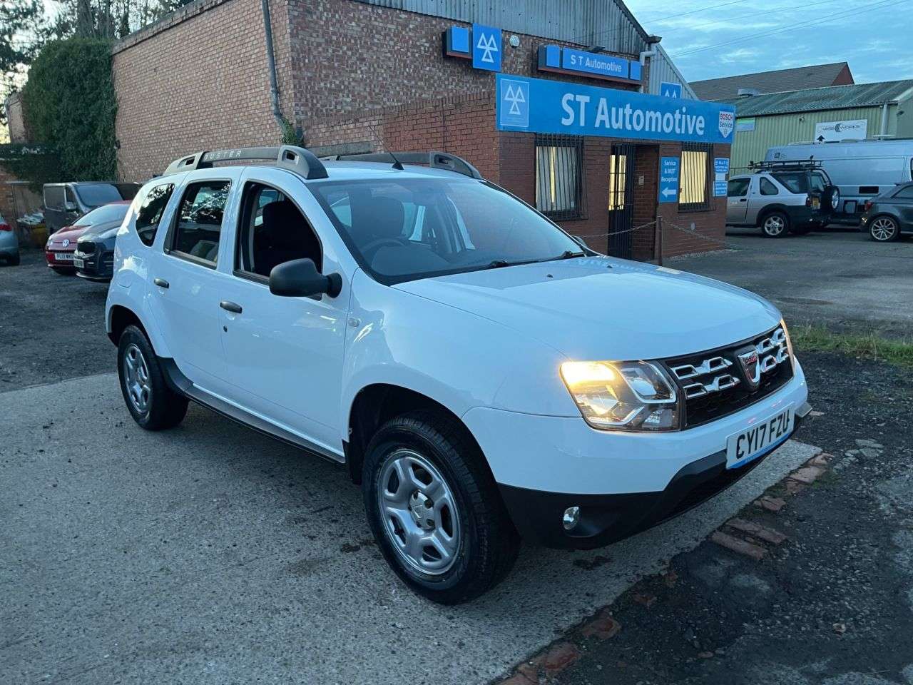 2017 DACIA DUSTER 2017 DACIA DUSTER