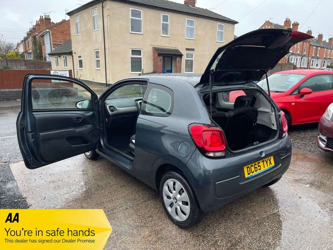 A 2015 CITROEN C1 1.0 VTi Feel Hatchback 3dr Petrol Manual Euro 6 (68 ps) A 2015 CITROEN C1 1.0 VTi Feel Hatchback 3dr Petrol Manual Euro 6 (68 ps)